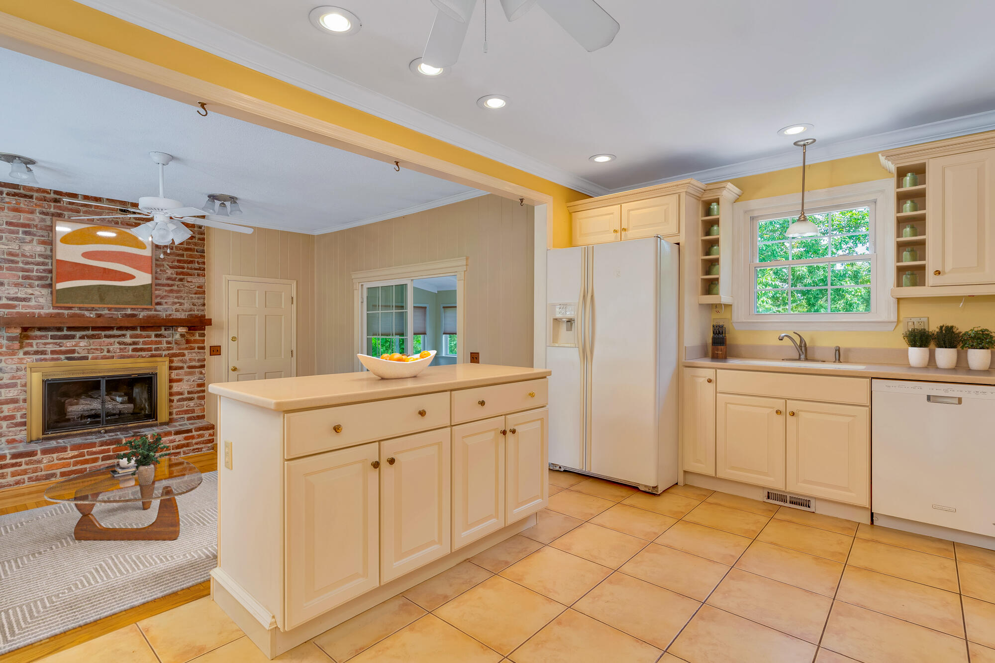 1822 Auburndale Avenue