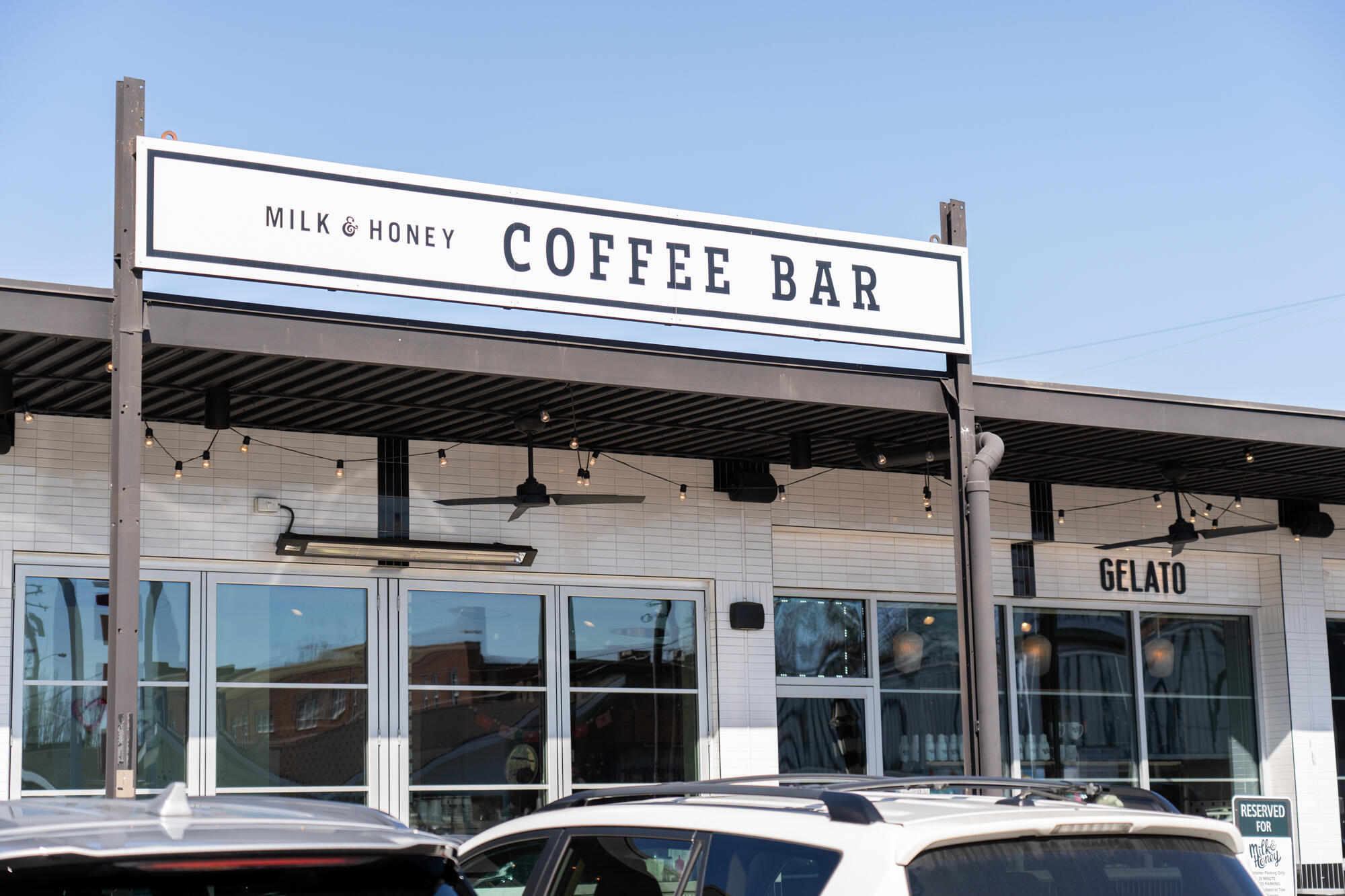 1822 Auburndale Avenue