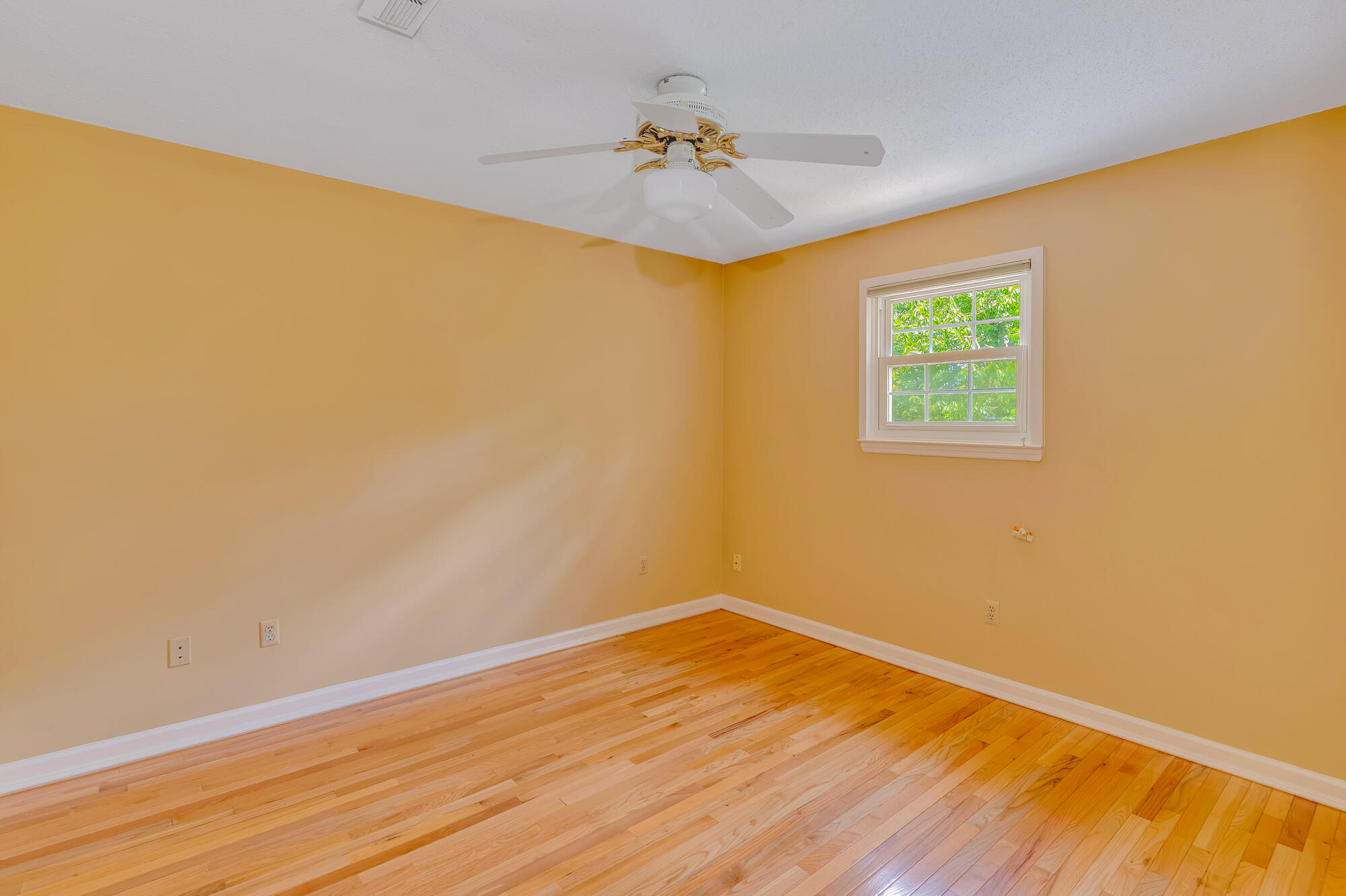 1822 Auburndale Avenue