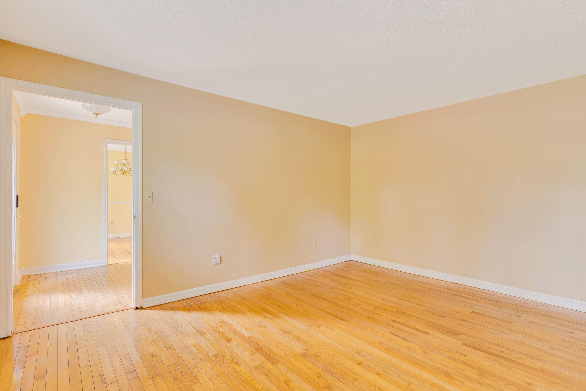 1822 Auburndale Avenue