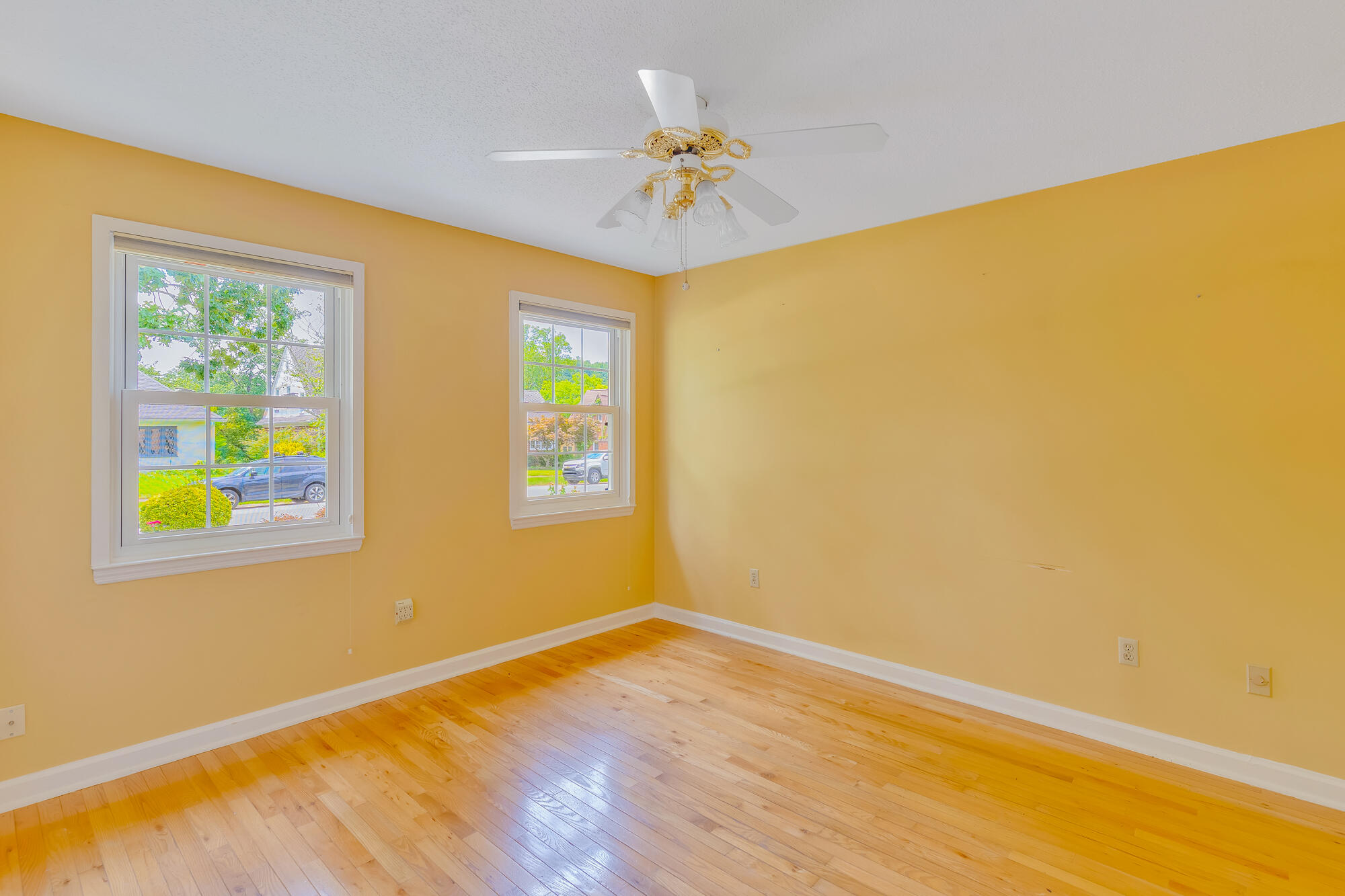 1822 Auburndale Avenue