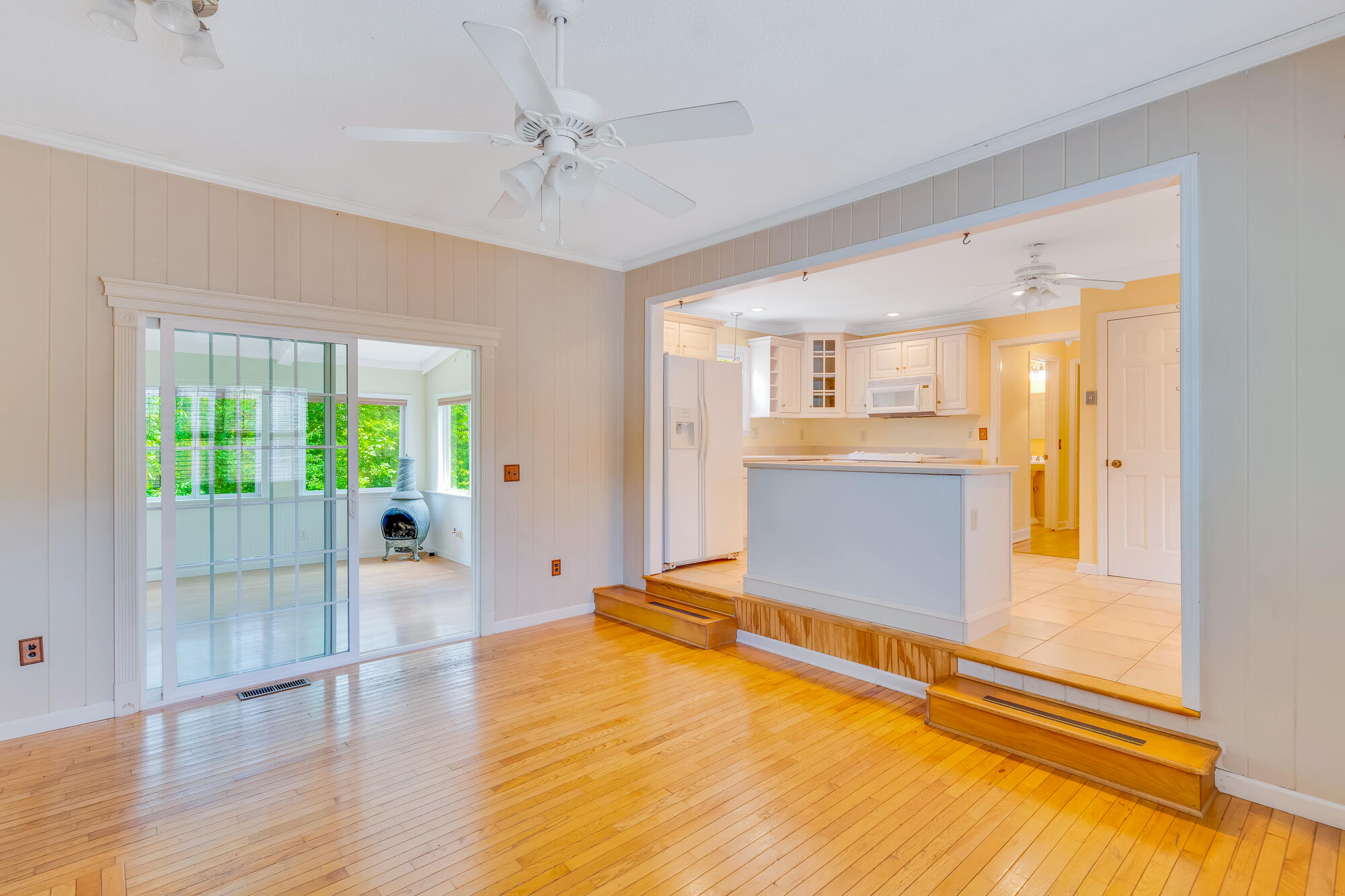 1822 Auburndale Avenue