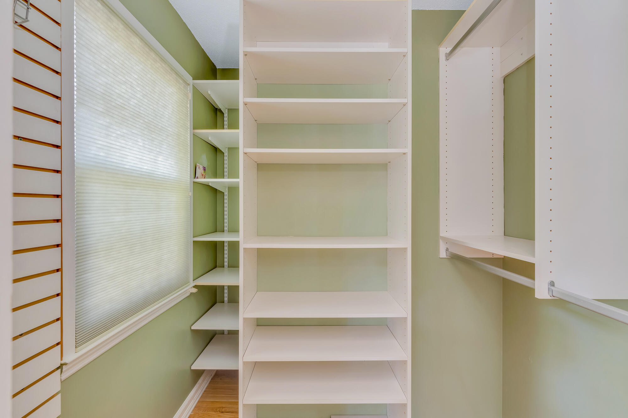 1822 Auburndale Avenue