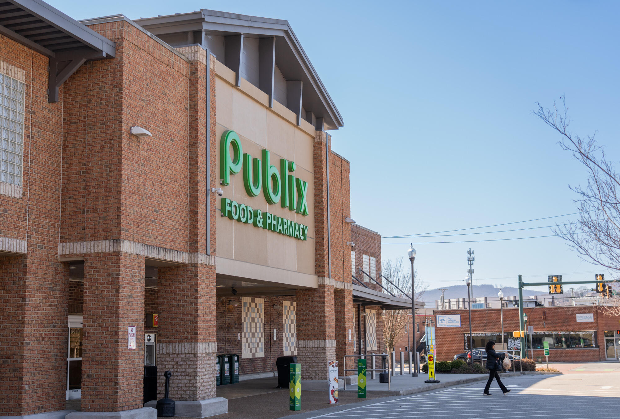 1822 Auburndale Avenue