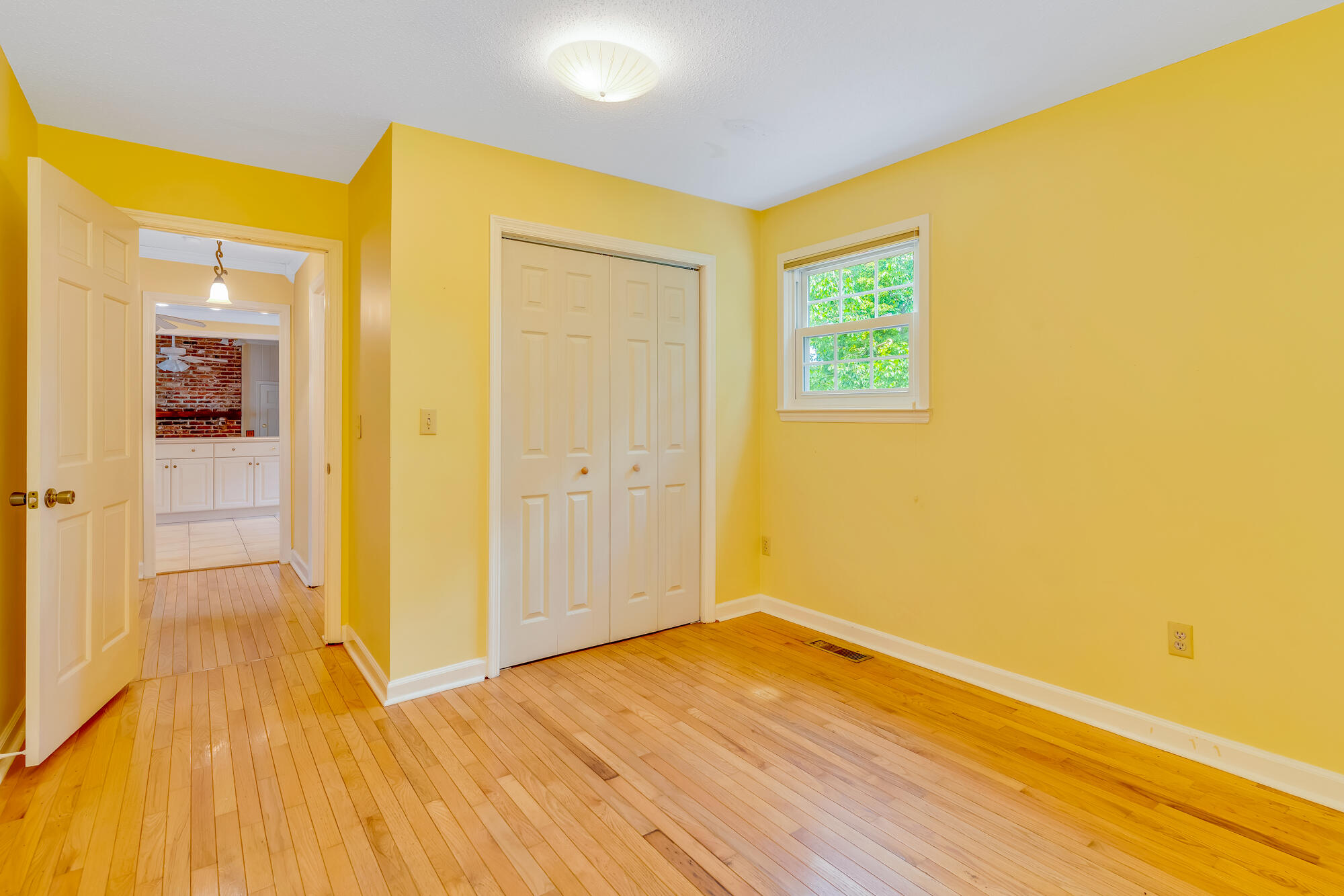 1822 Auburndale Avenue