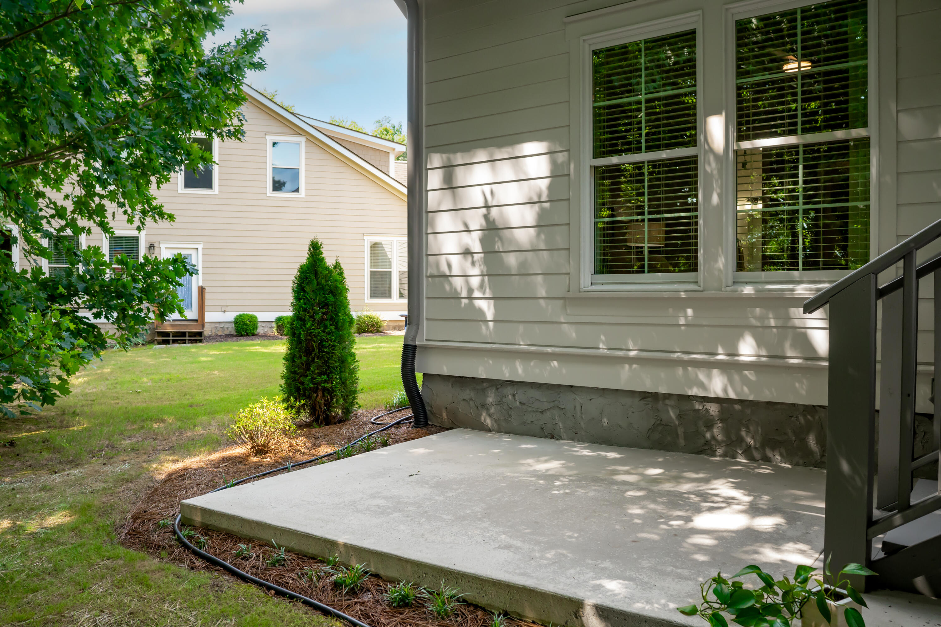 806 Waterthrush Lane