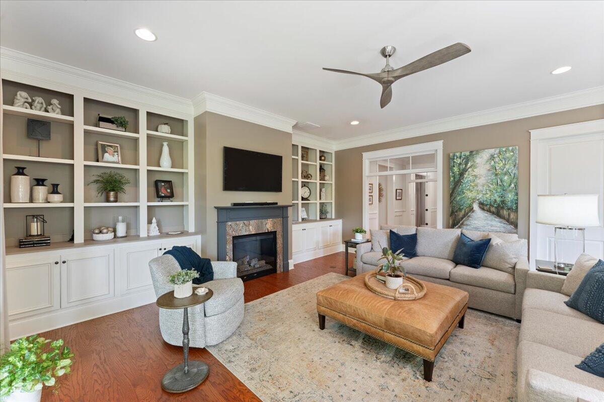 806 Waterthrush Lane