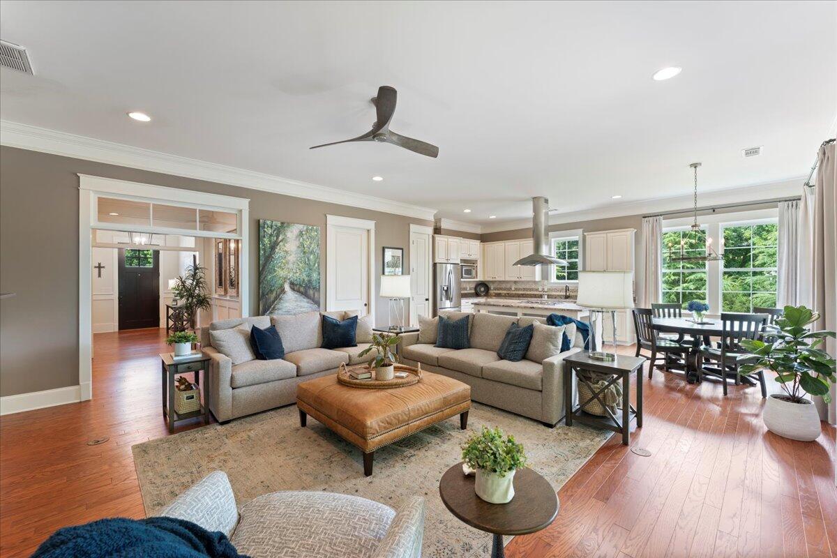 806 Waterthrush Lane