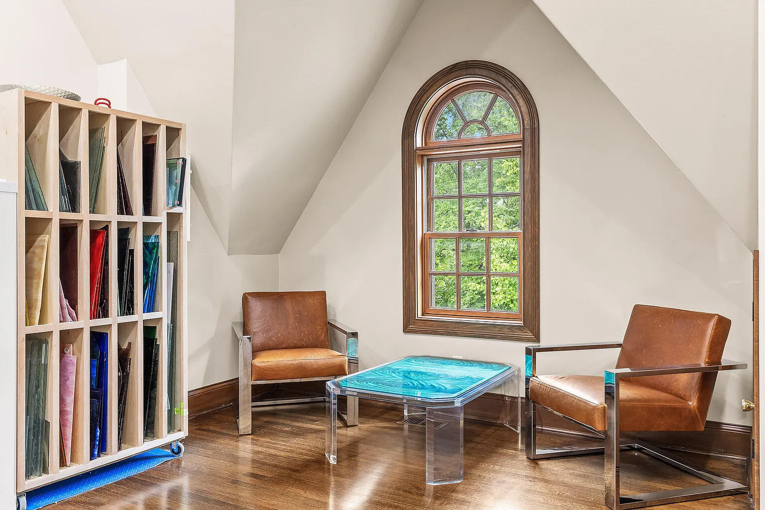 4405 Hawk Ridge Court