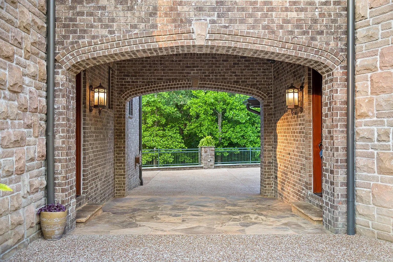 4405 Hawk Ridge Court