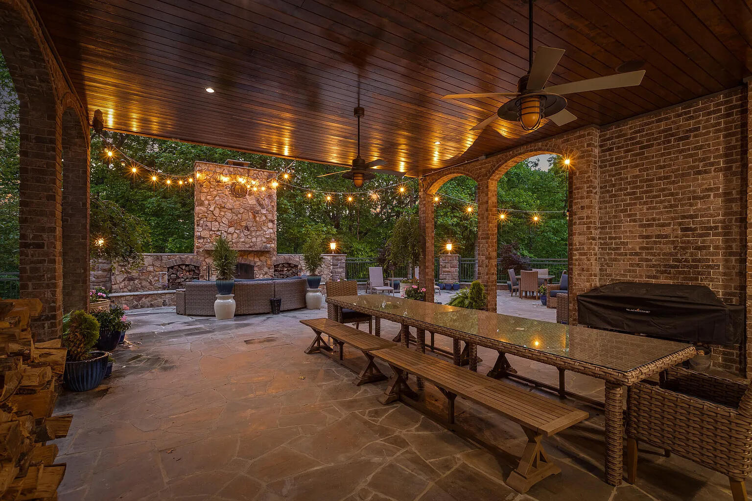 4405 Hawk Ridge Court