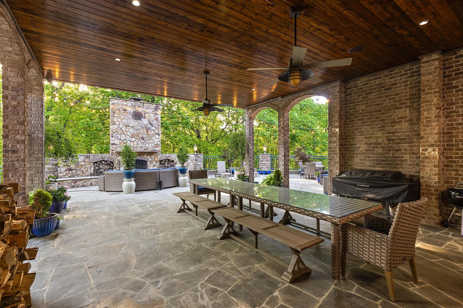 4405 Hawk Ridge Court