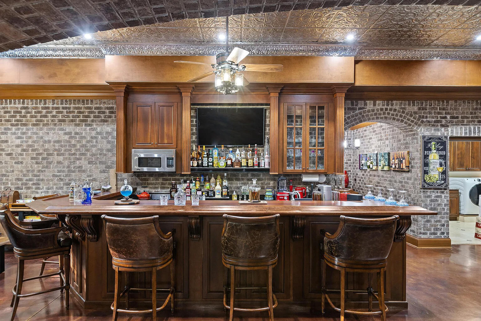 4405 Hawk Ridge Court