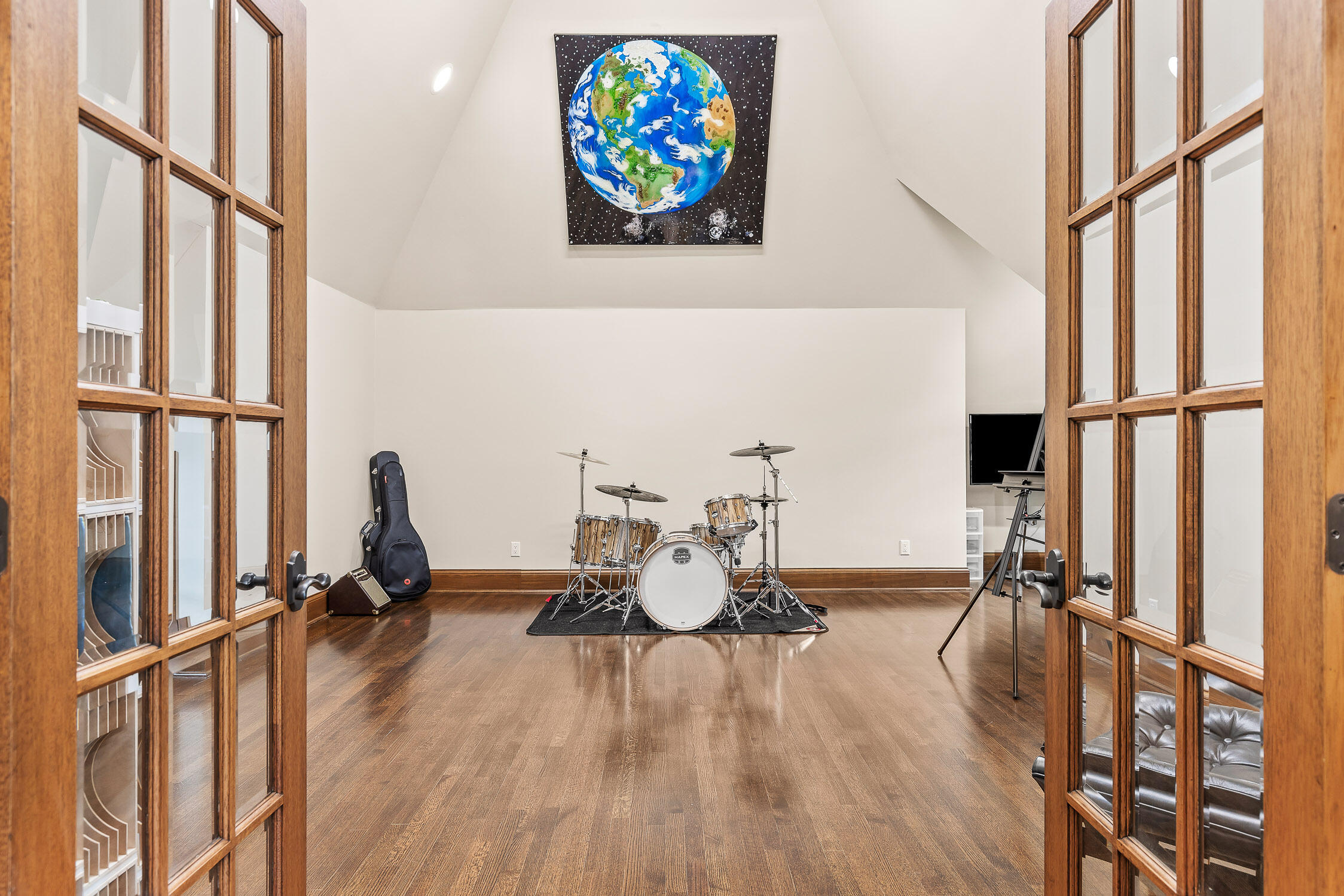 4405 Hawk Ridge Court