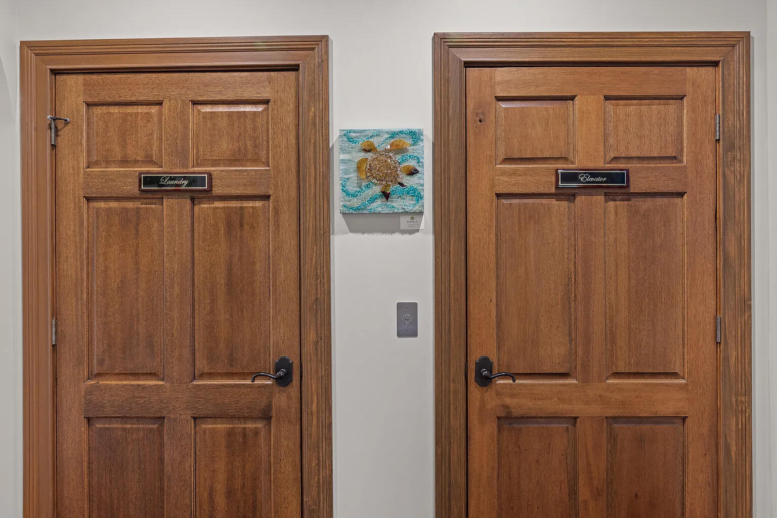 4405 Hawk Ridge Court