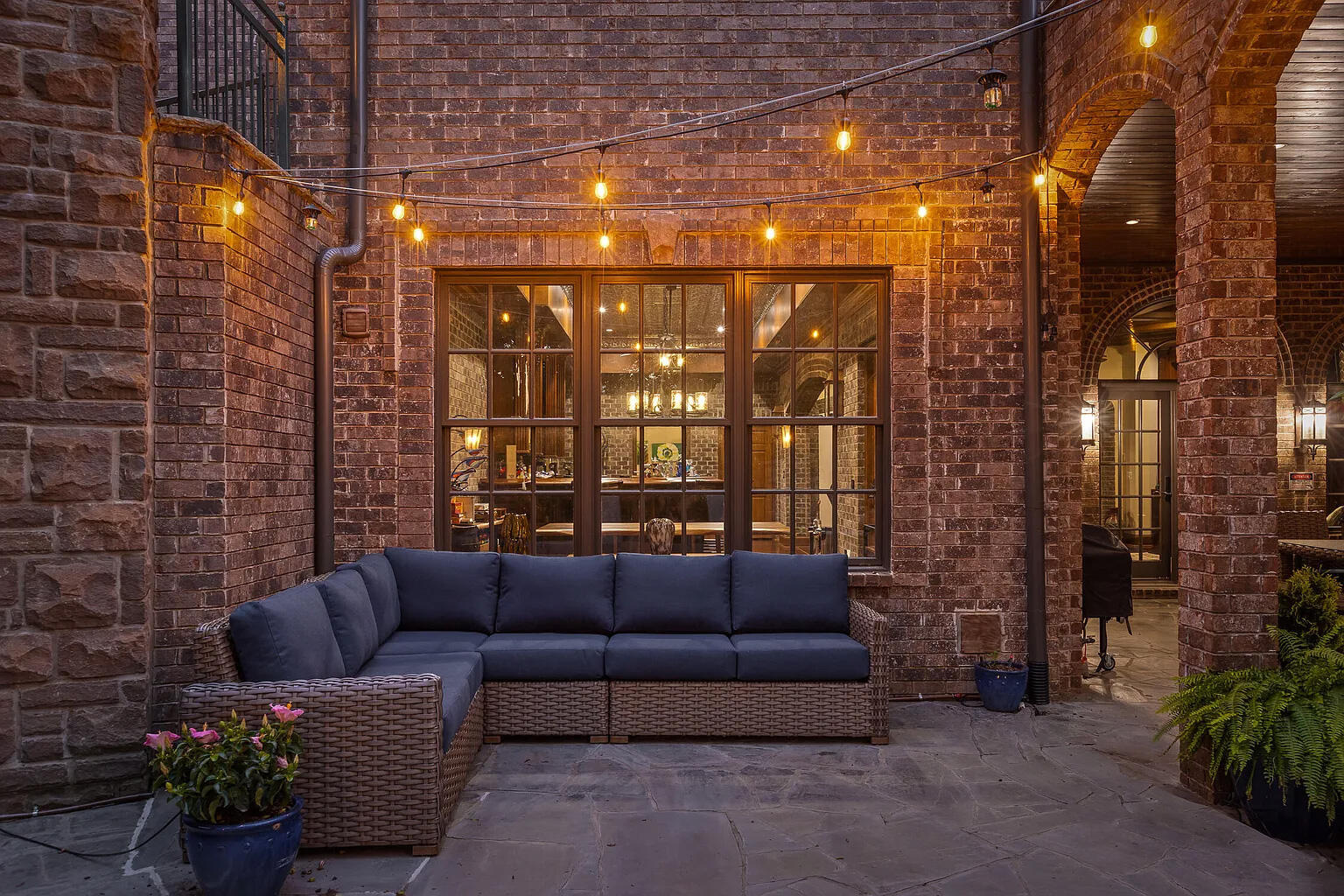 4405 Hawk Ridge Court