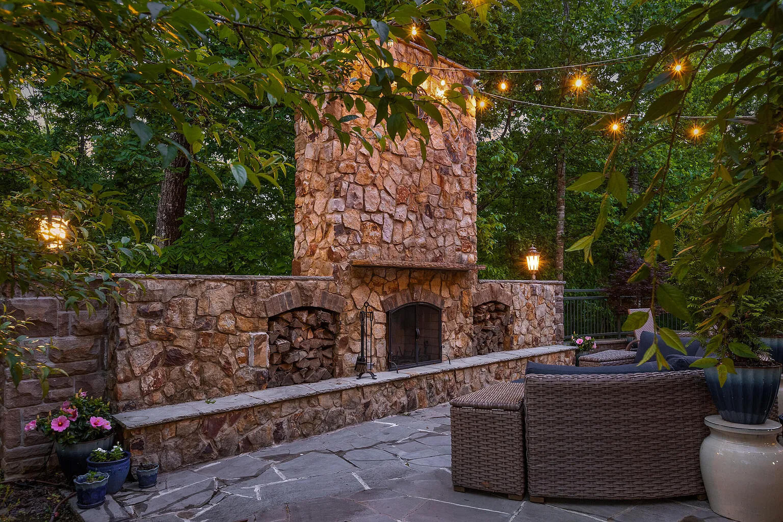 4405 Hawk Ridge Court