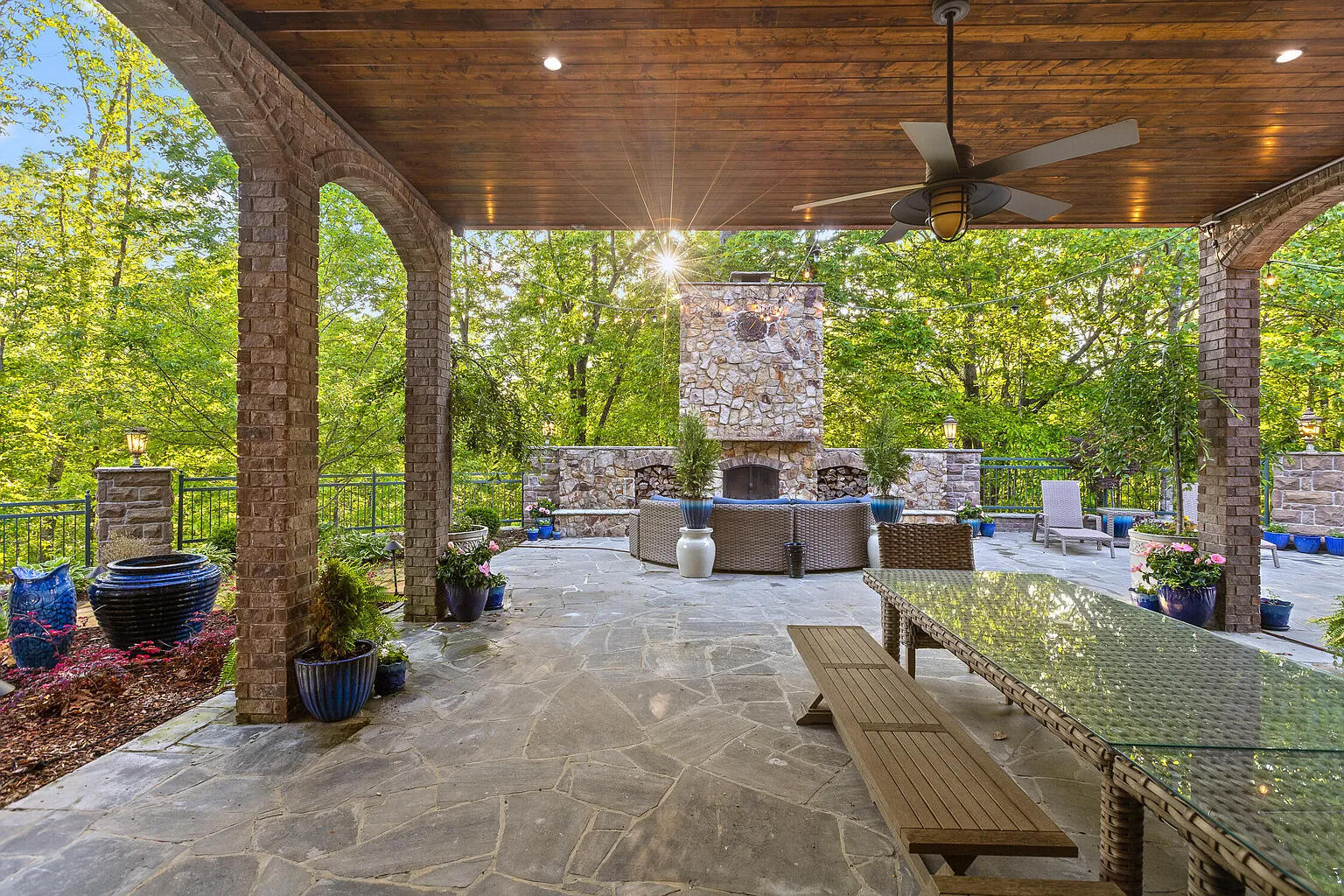 4405 Hawk Ridge Court