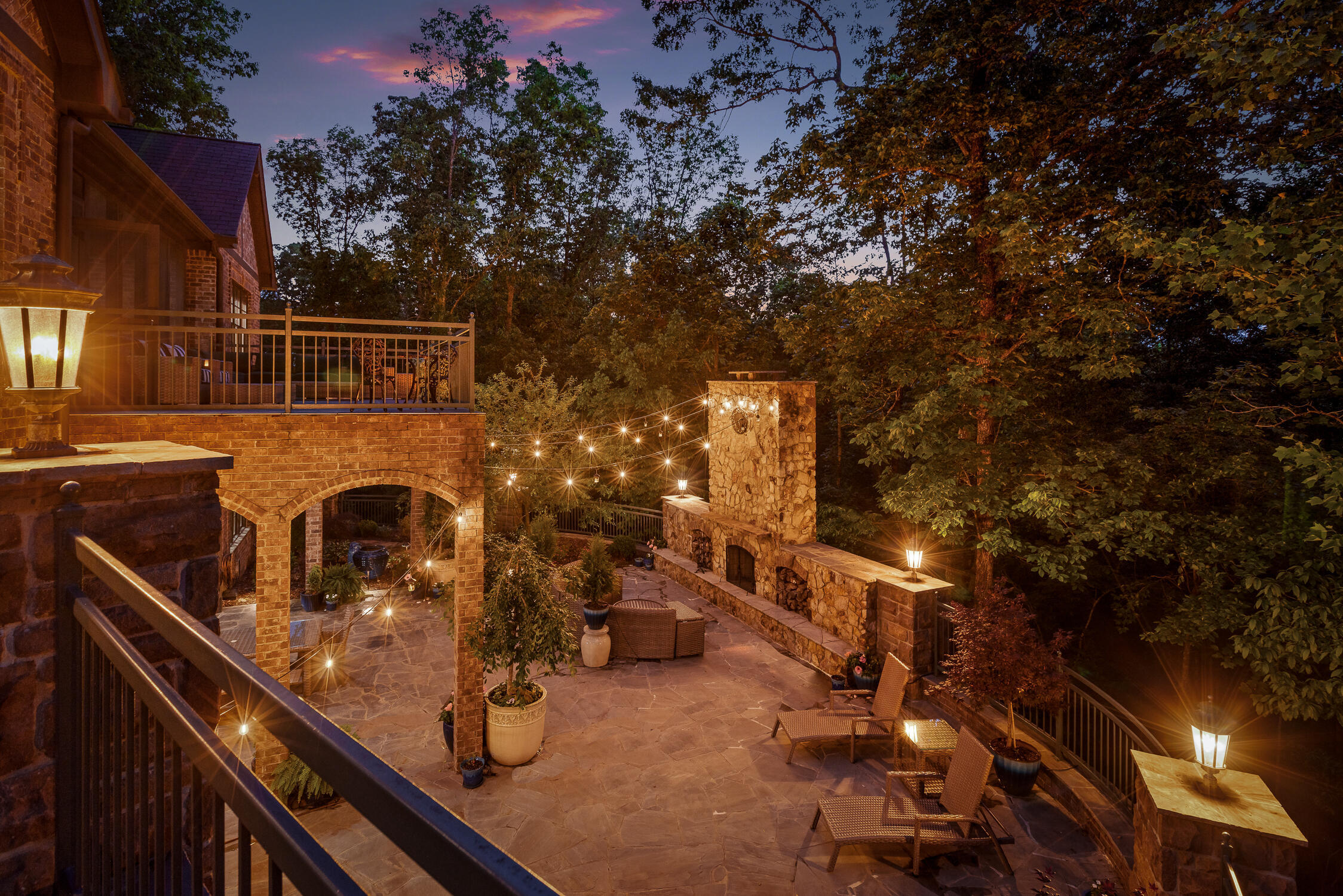 4405 Hawk Ridge Court