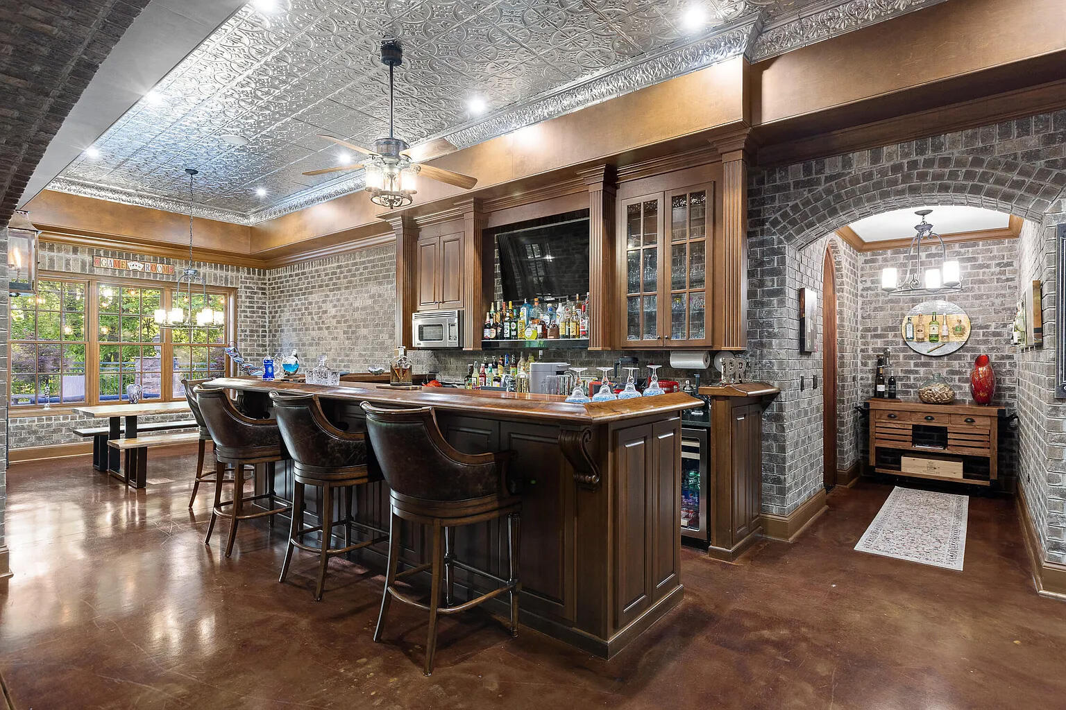 4405 Hawk Ridge Court