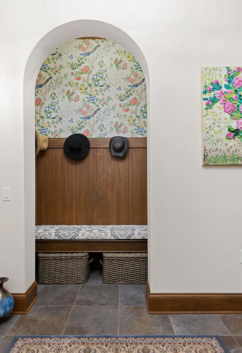 4405 Hawk Ridge Court