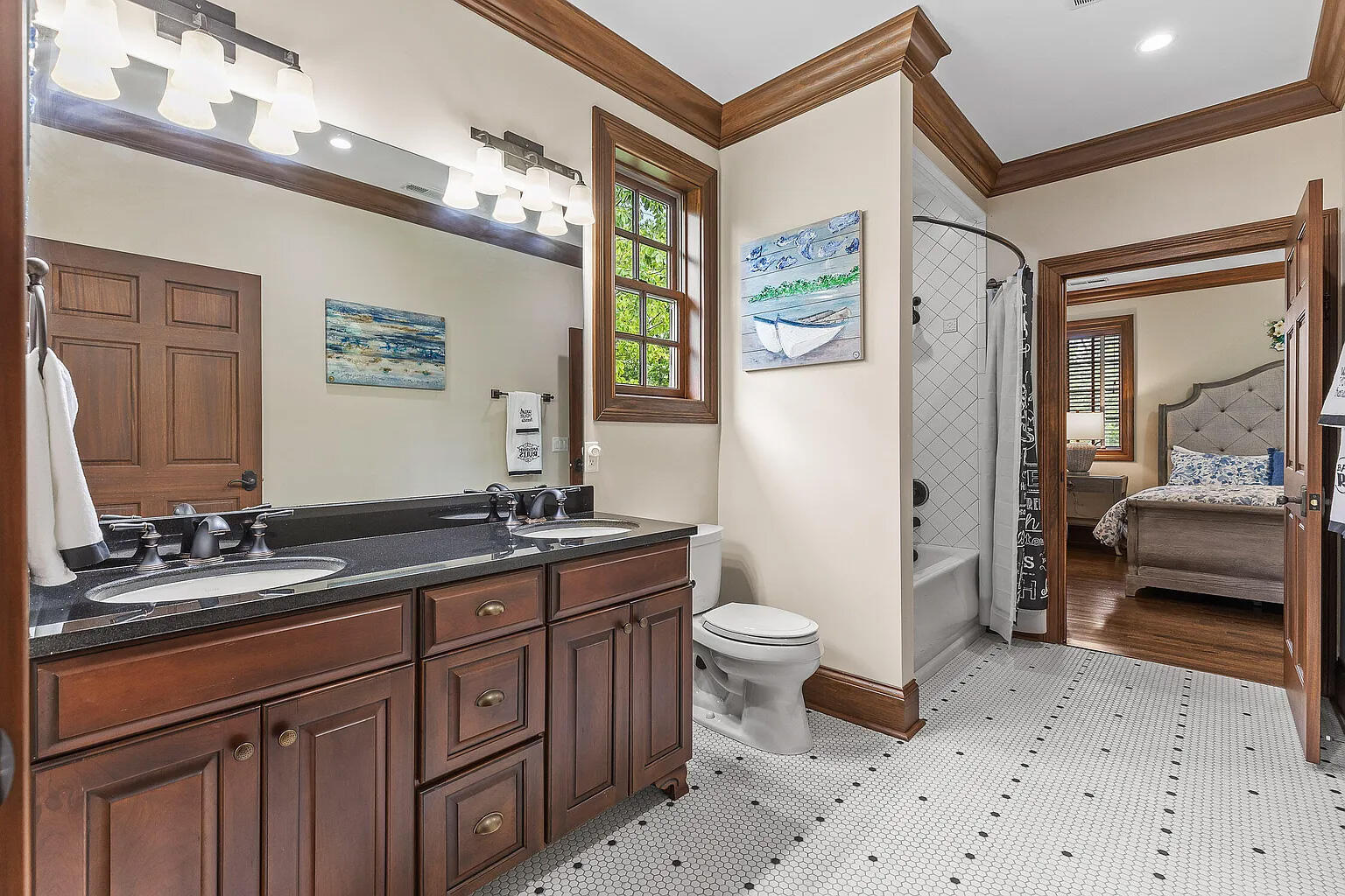 4405 Hawk Ridge Court