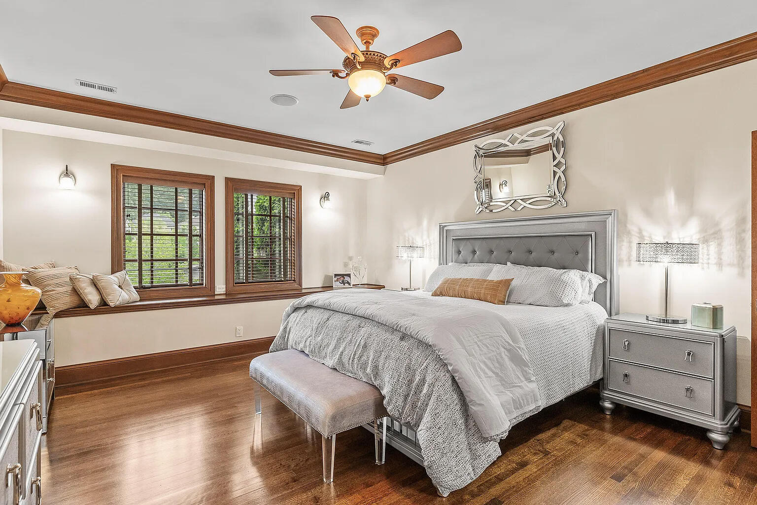 4405 Hawk Ridge Court