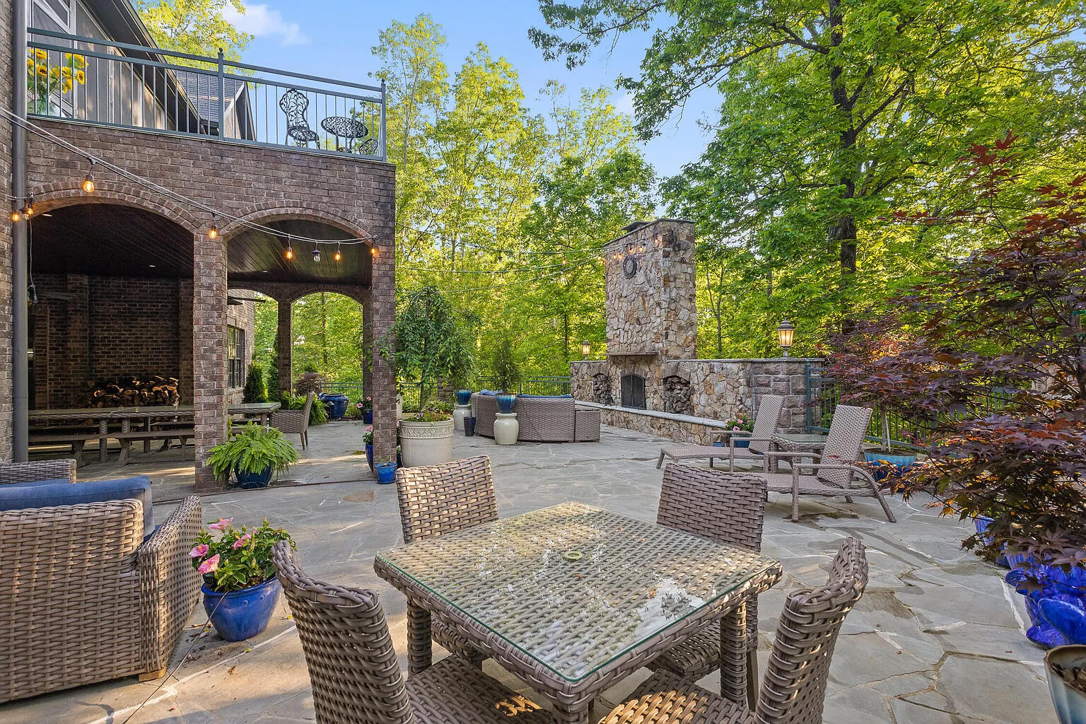 4405 Hawk Ridge Court