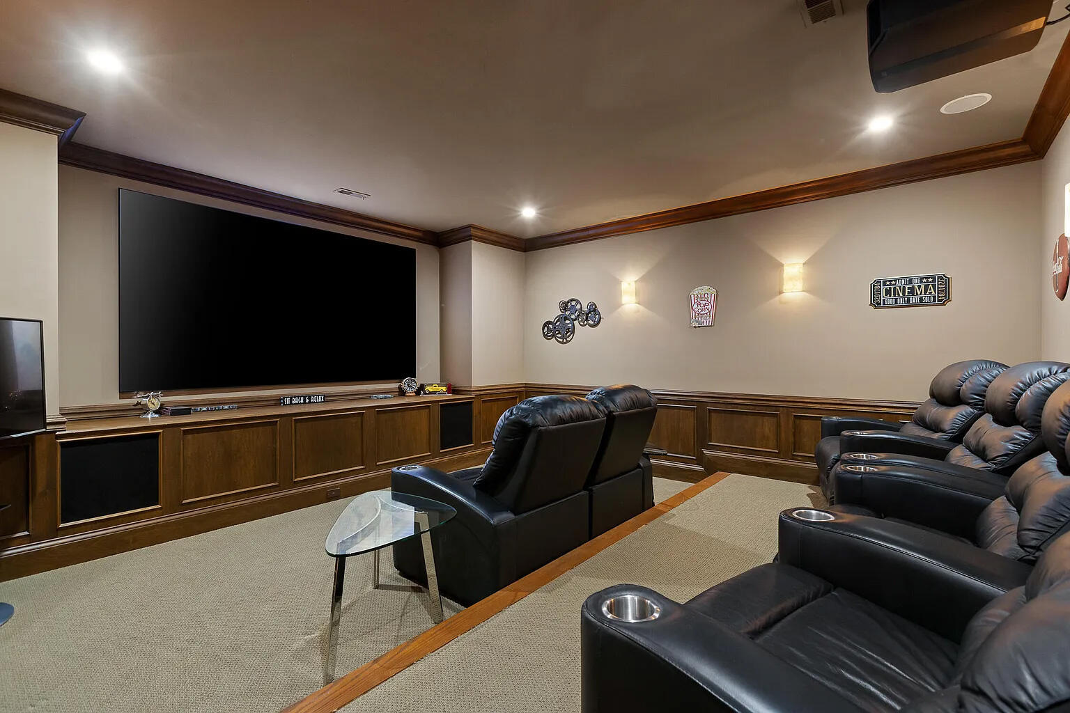 4405 Hawk Ridge Court