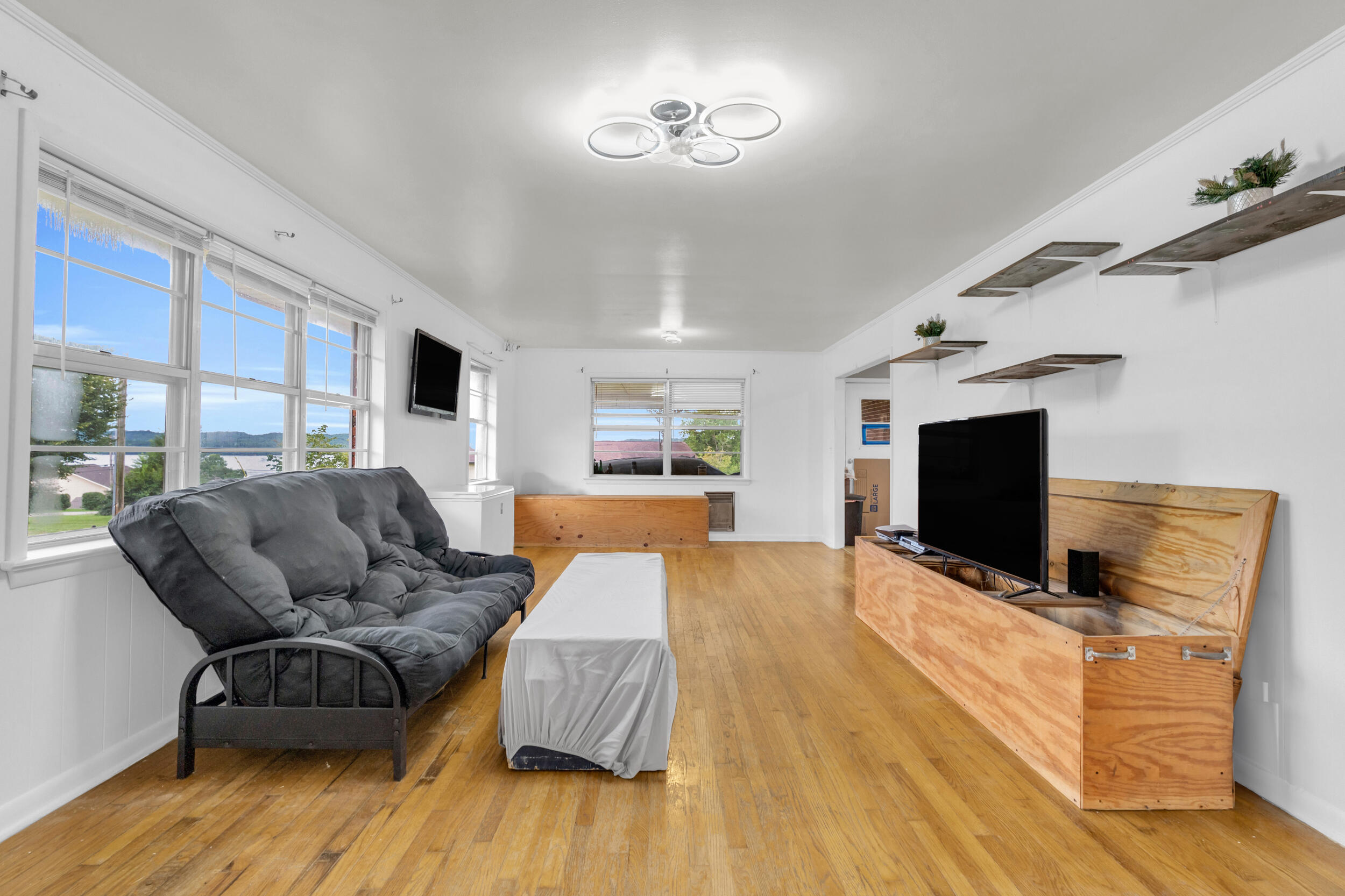 137 Scenic Hill Drive