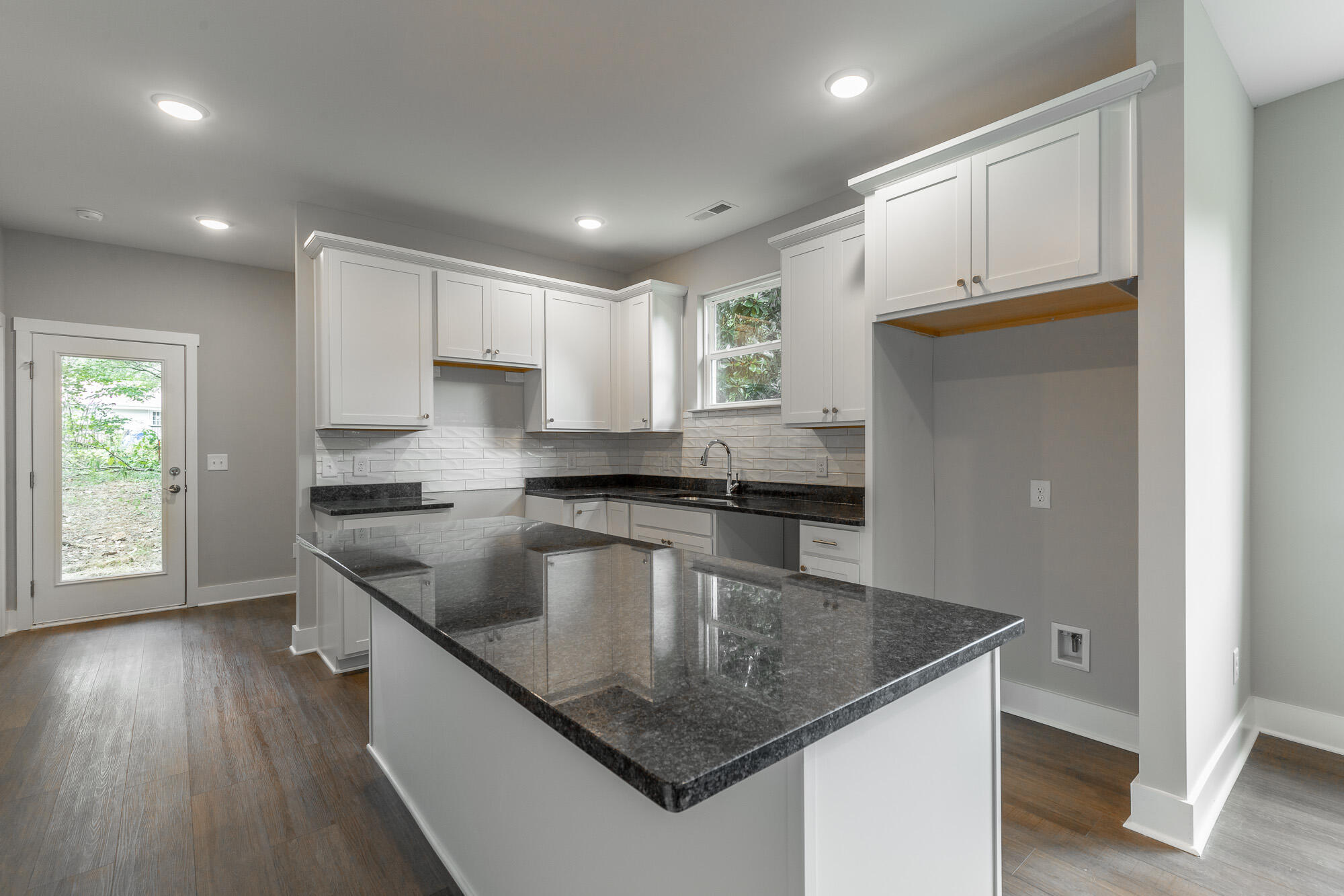 712 Mclemore Street, LaFayette