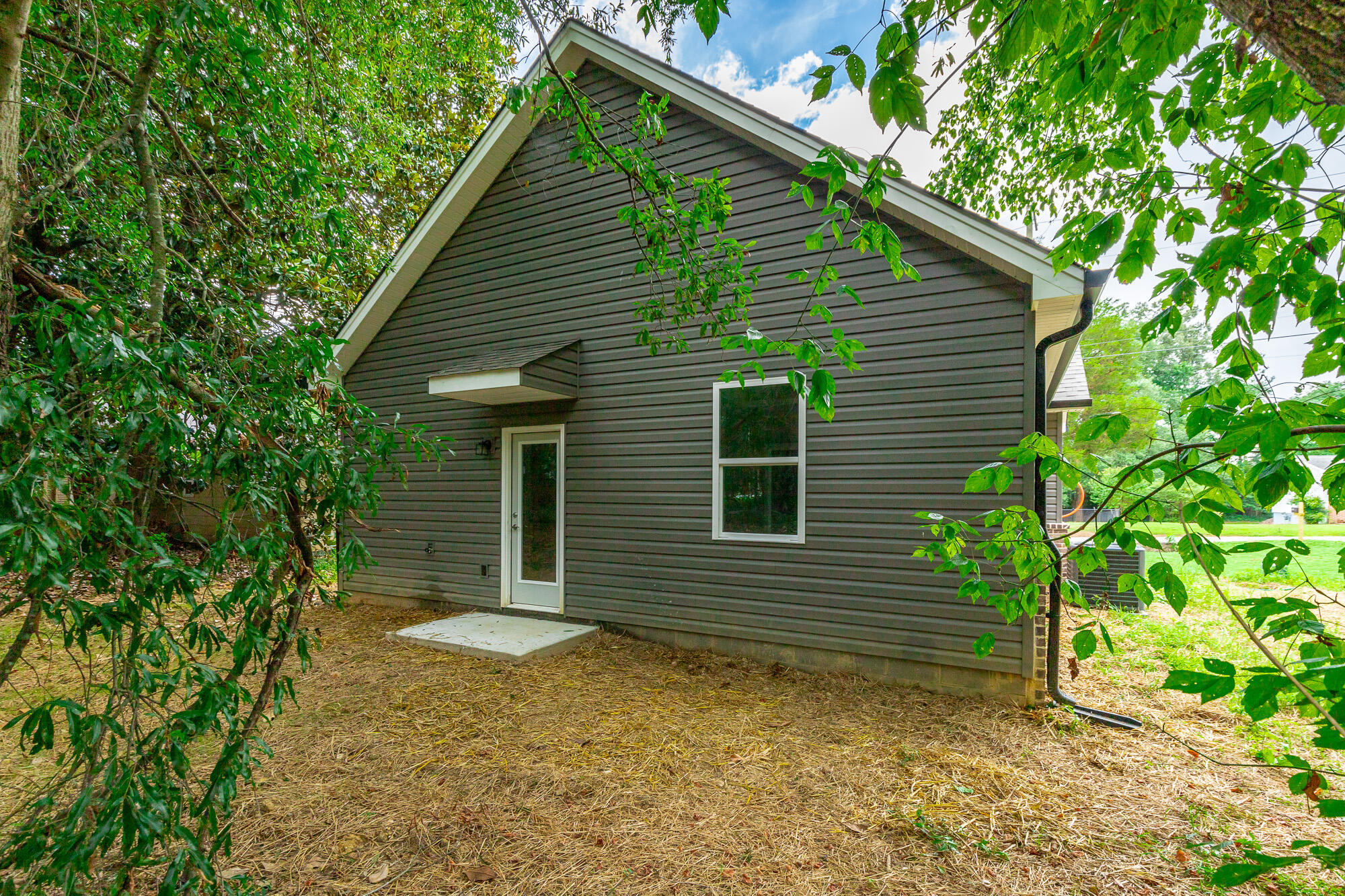 712 Mclemore Street, LaFayette