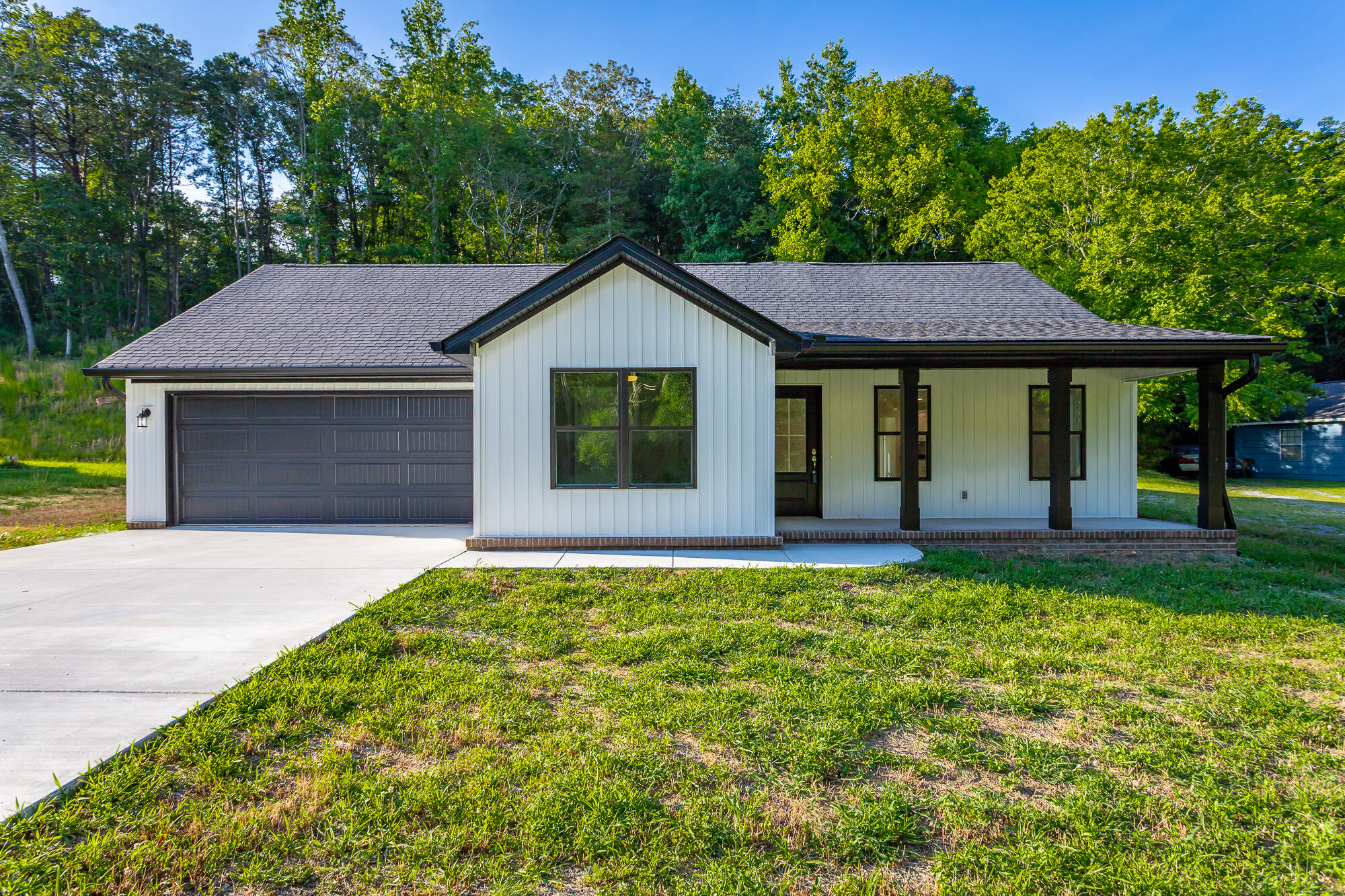 1909 Green Pond Road