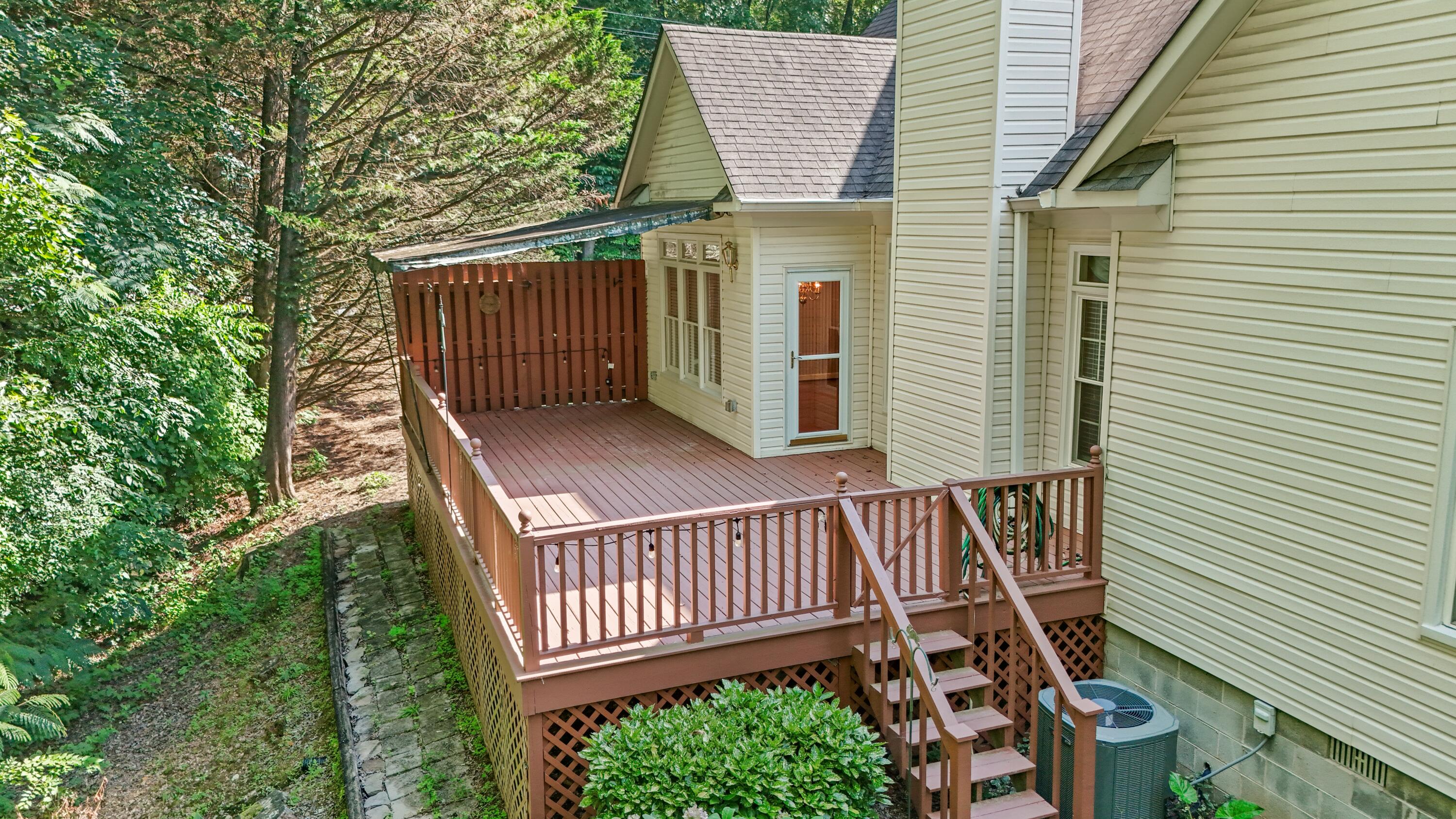 1500 Thornebrooke Circle