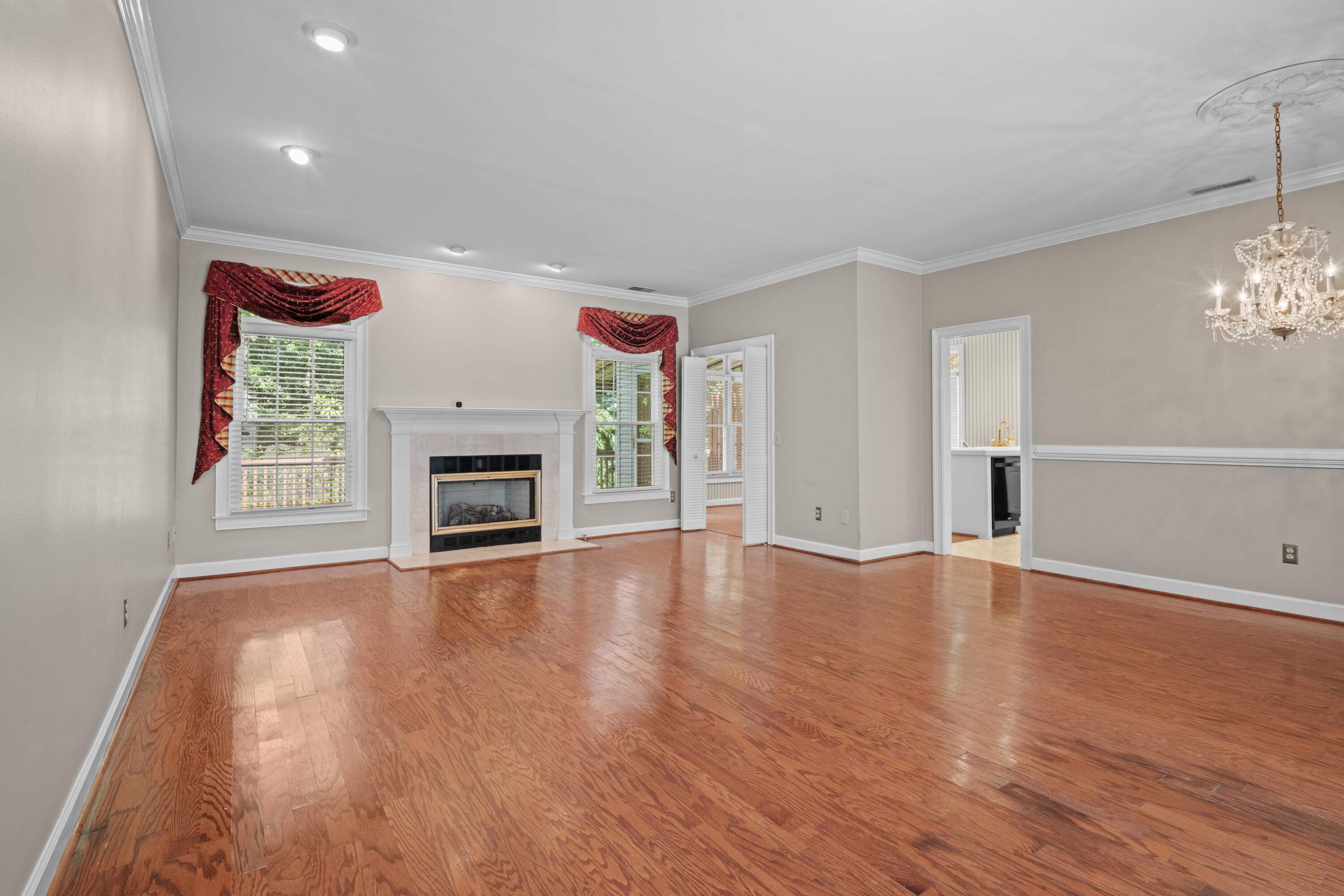 1500 Thornebrooke Circle