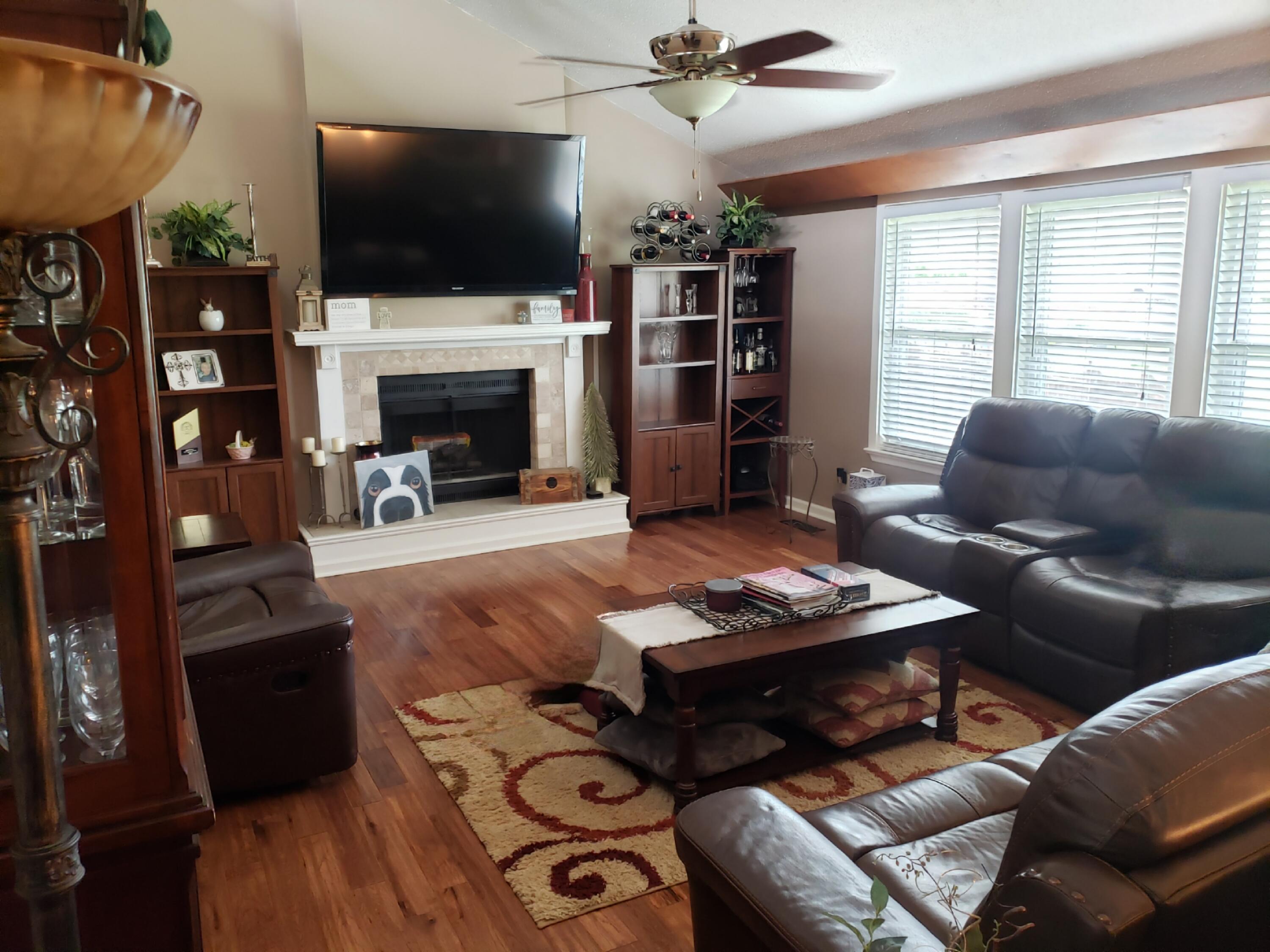1421 Garden Farm Drive