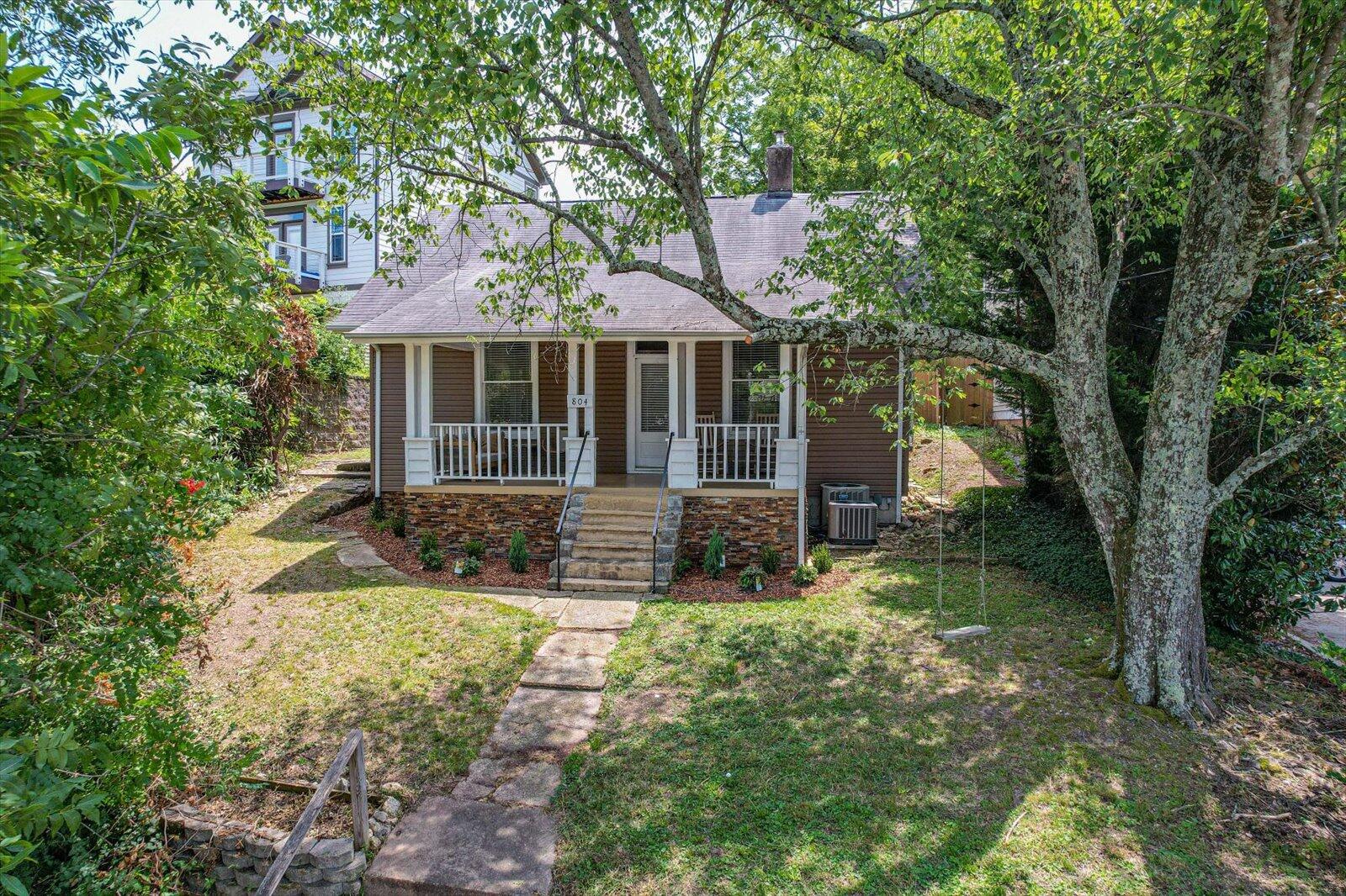 804 Dallas Road
