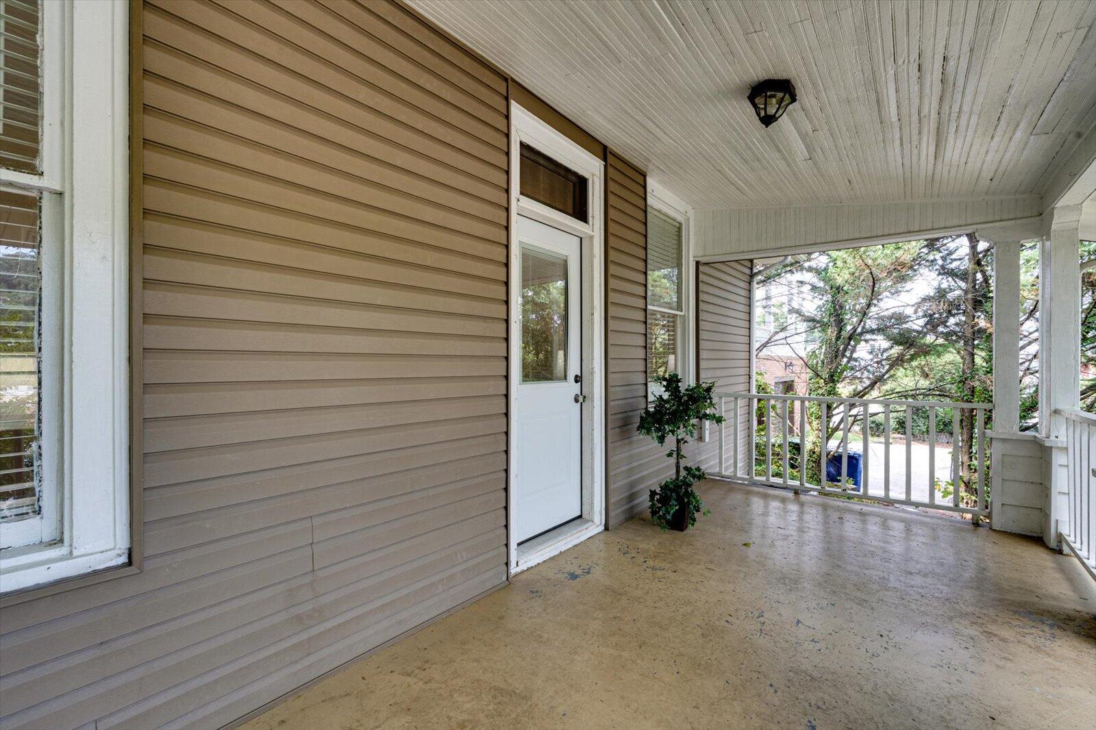 804 Dallas Road