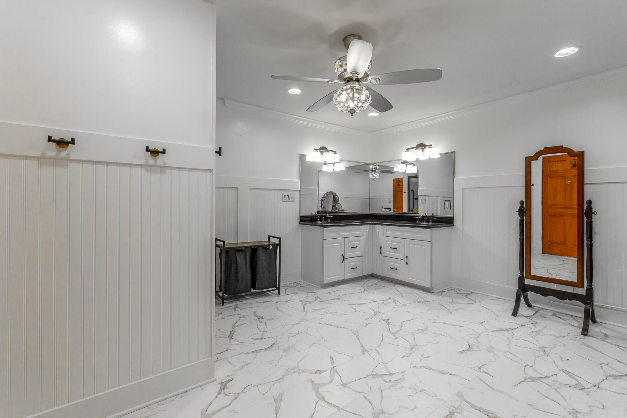 575 W Nickajack Road