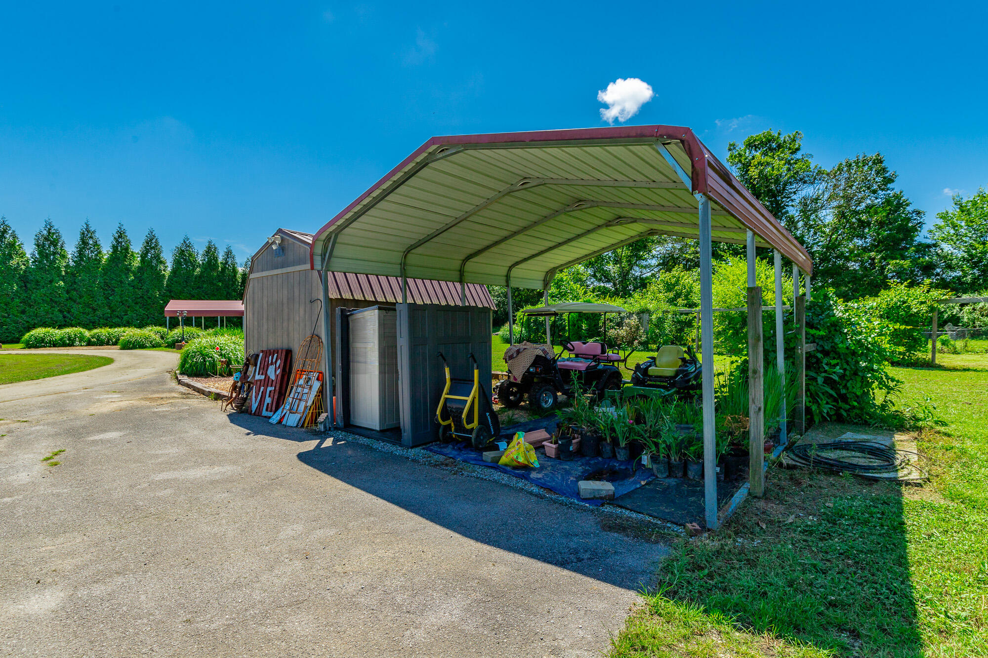 575 W Nickajack Road