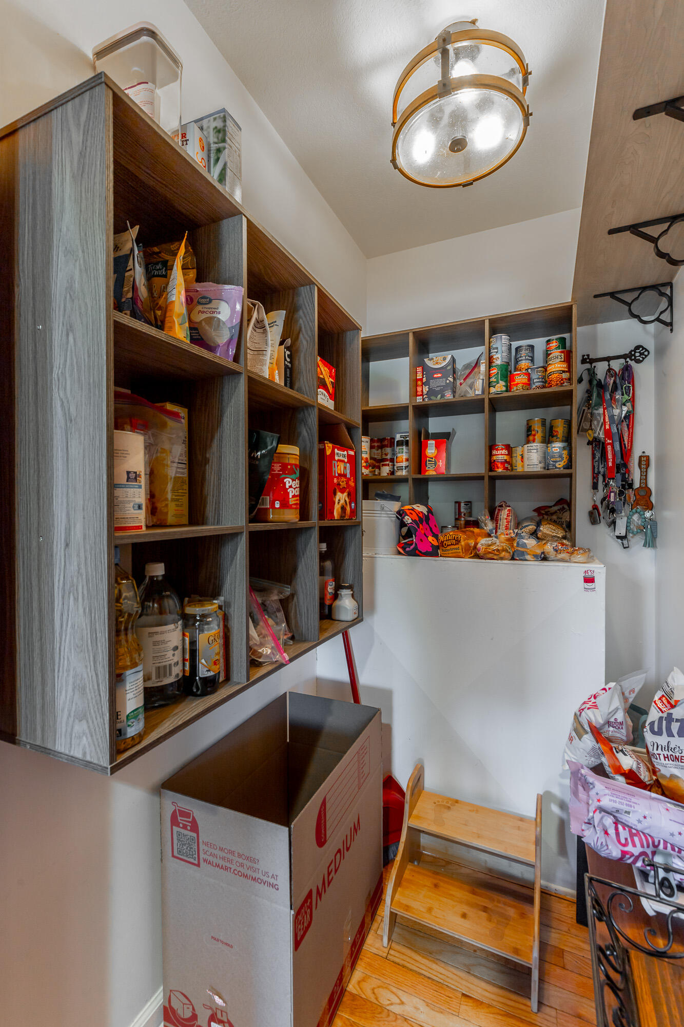 575 W Nickajack Road