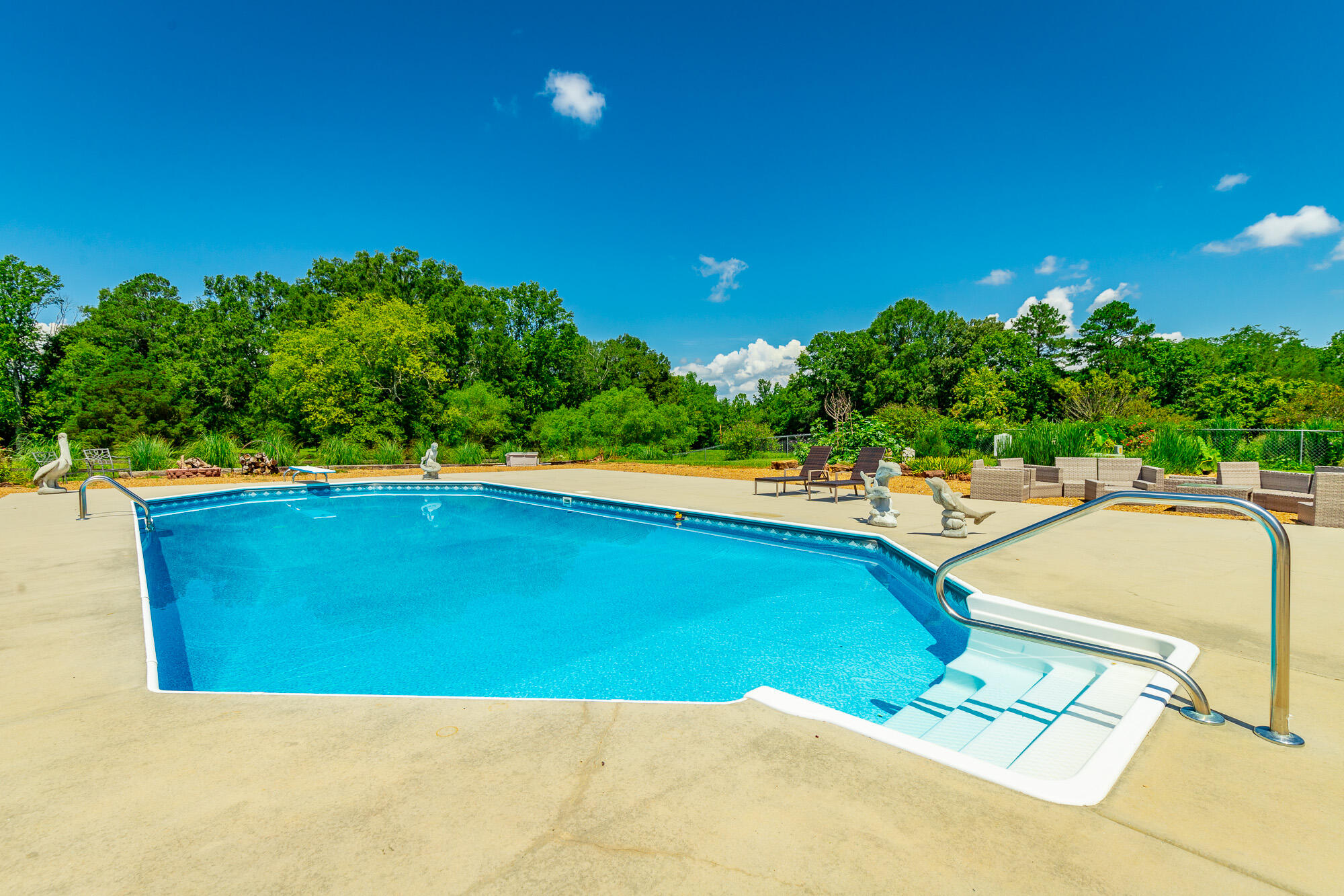 575 W Nickajack Road