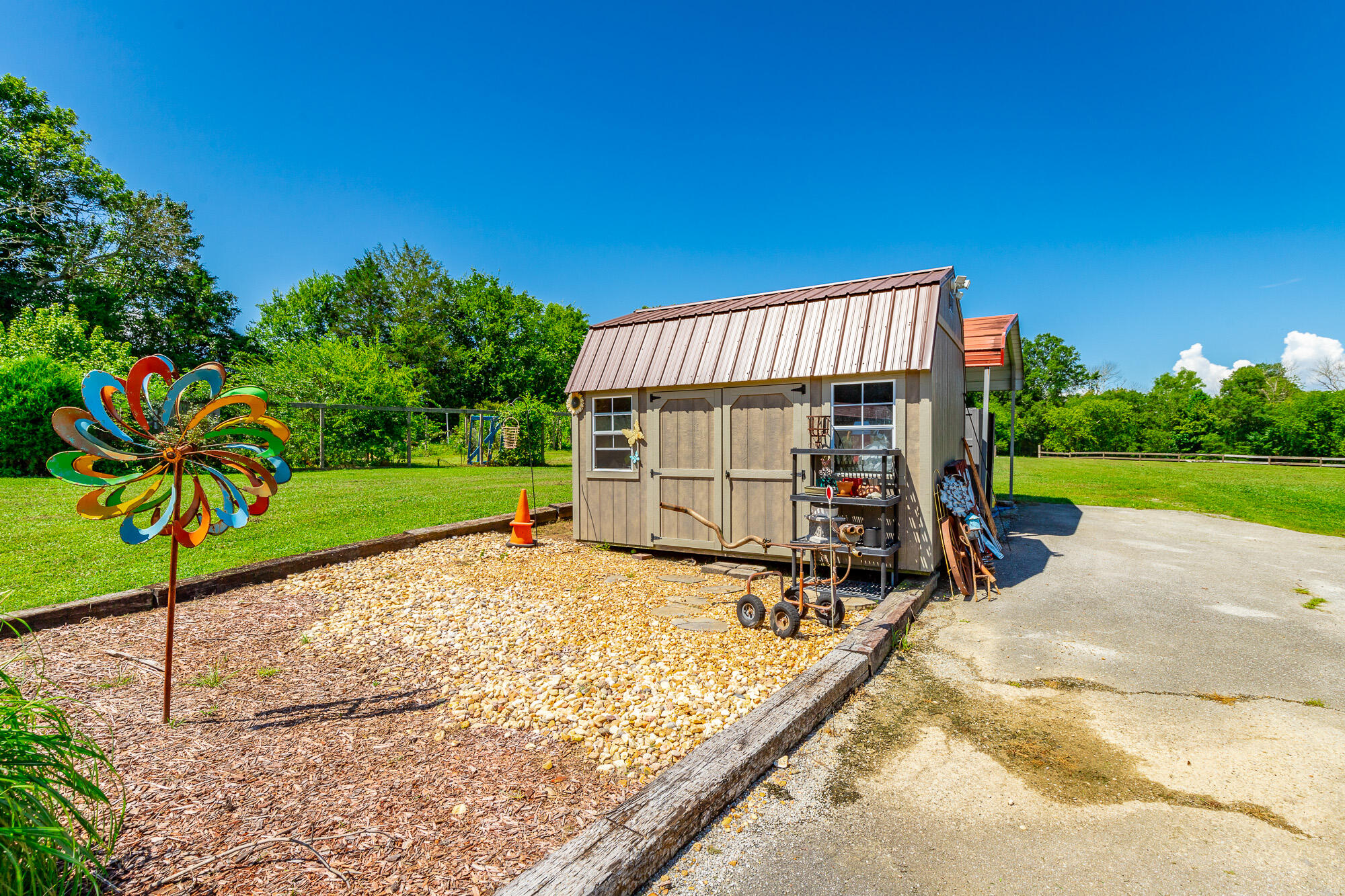 575 W Nickajack Road