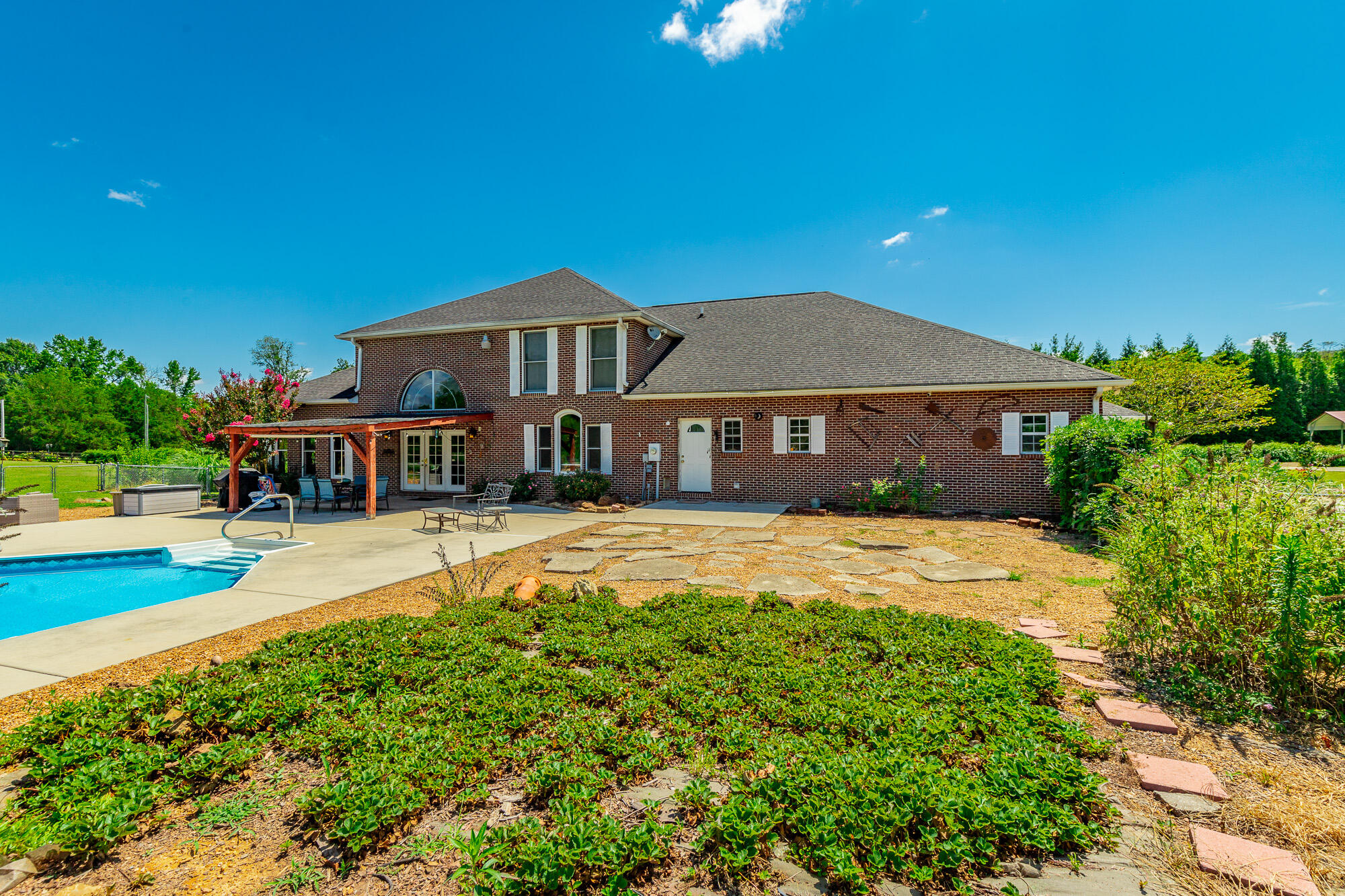 575 W Nickajack Road