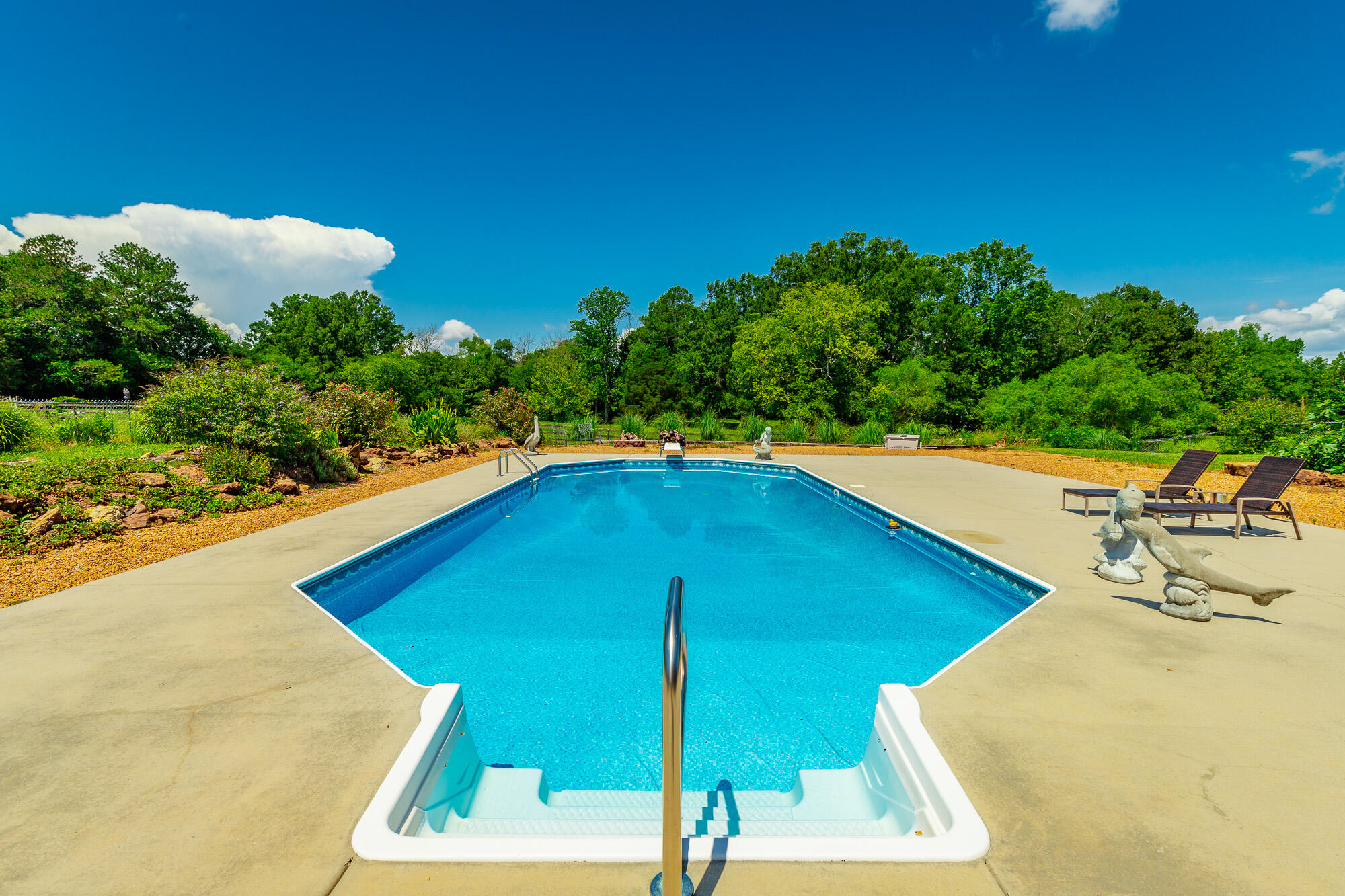 575 W Nickajack Road