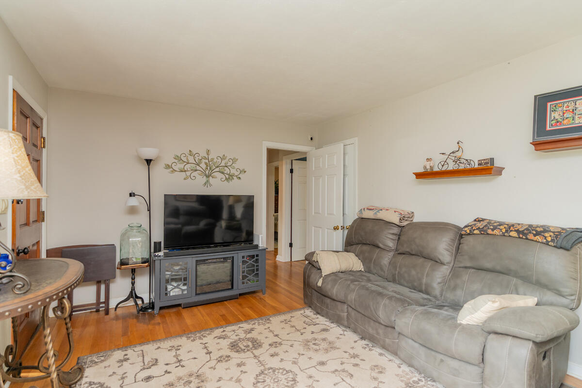 534 Morton Circle