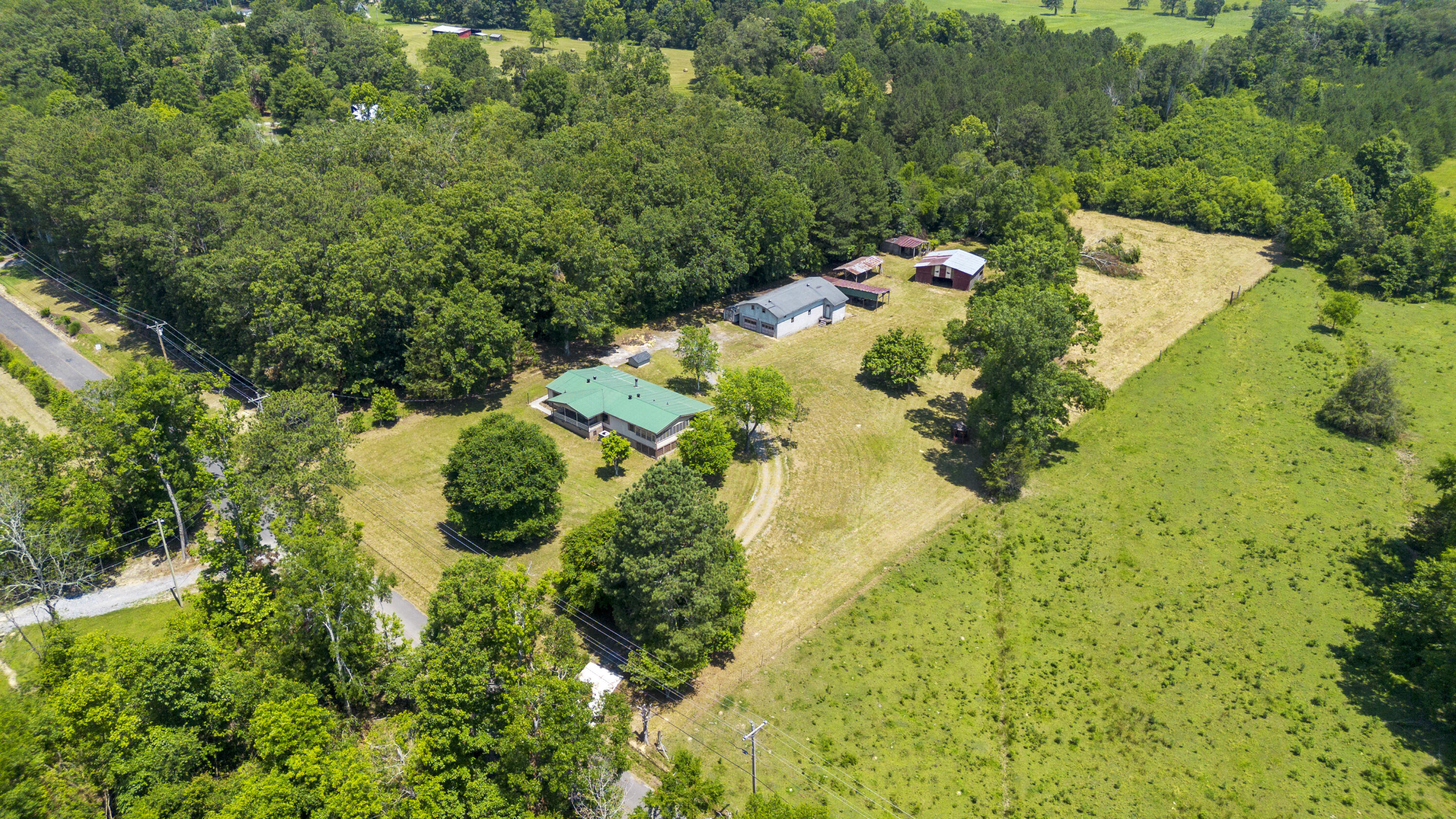 383 Zion Hill Road SE, Cleveland