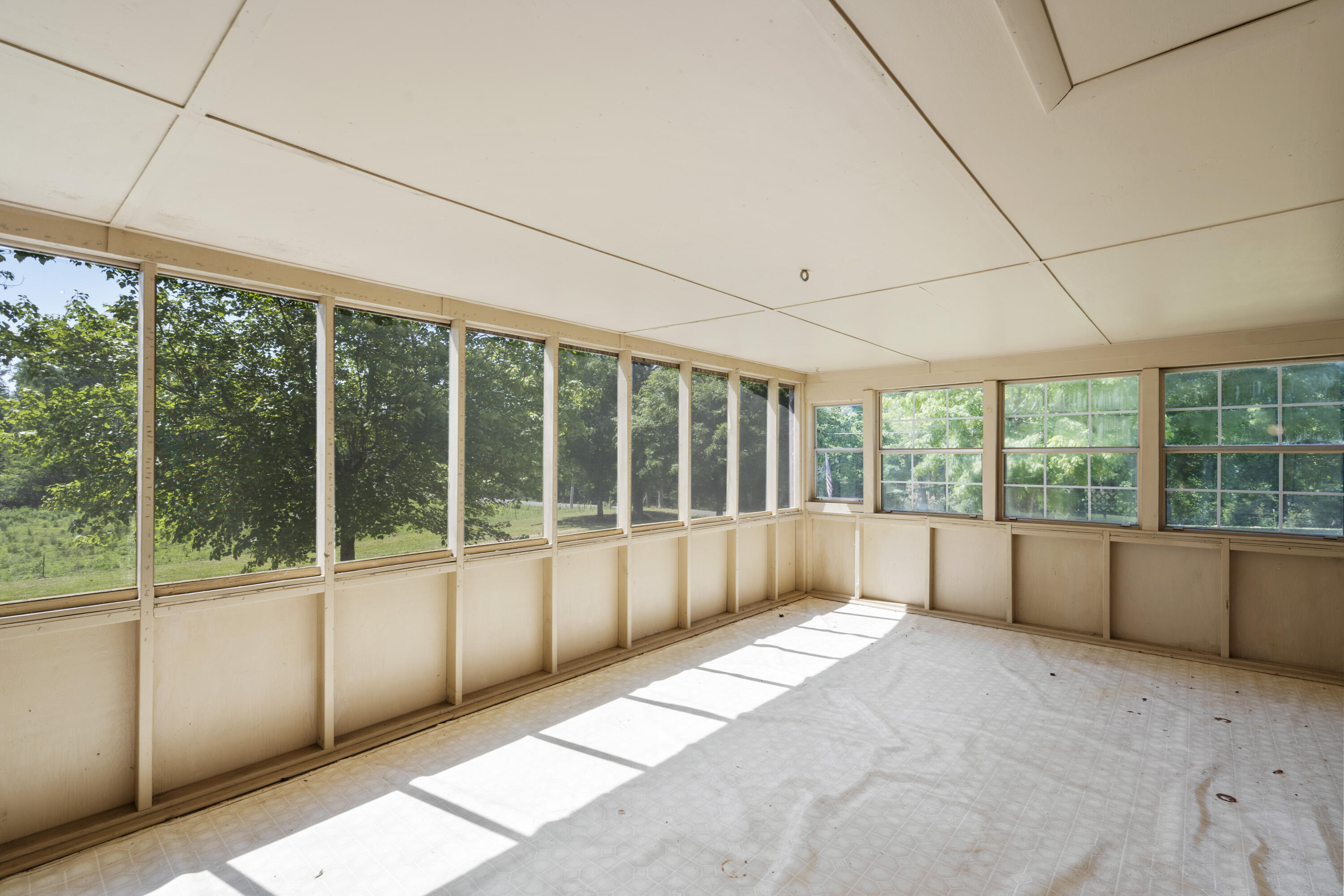 383 Zion Hill Road SE, Cleveland