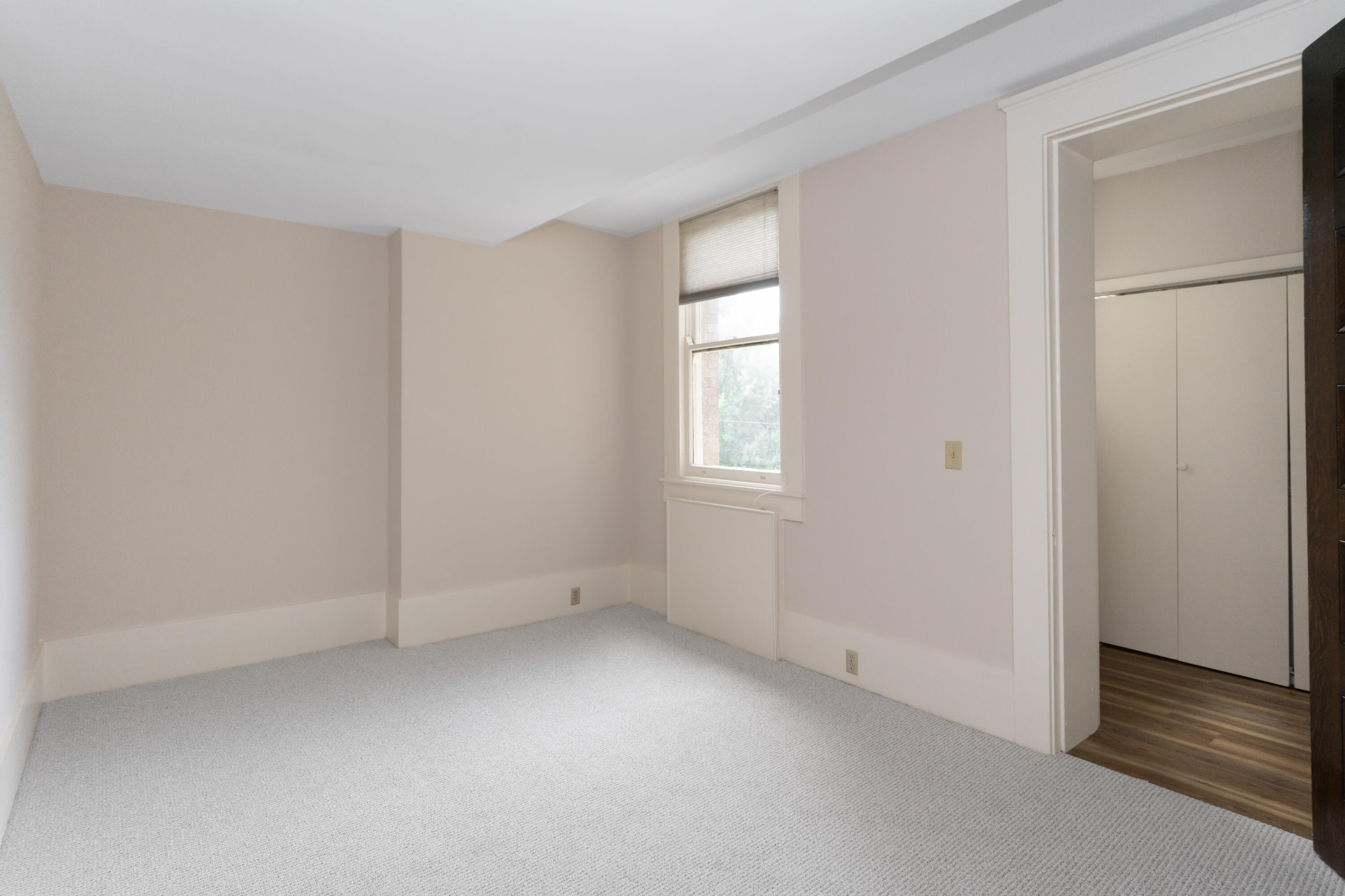 900 Vine Street, 3