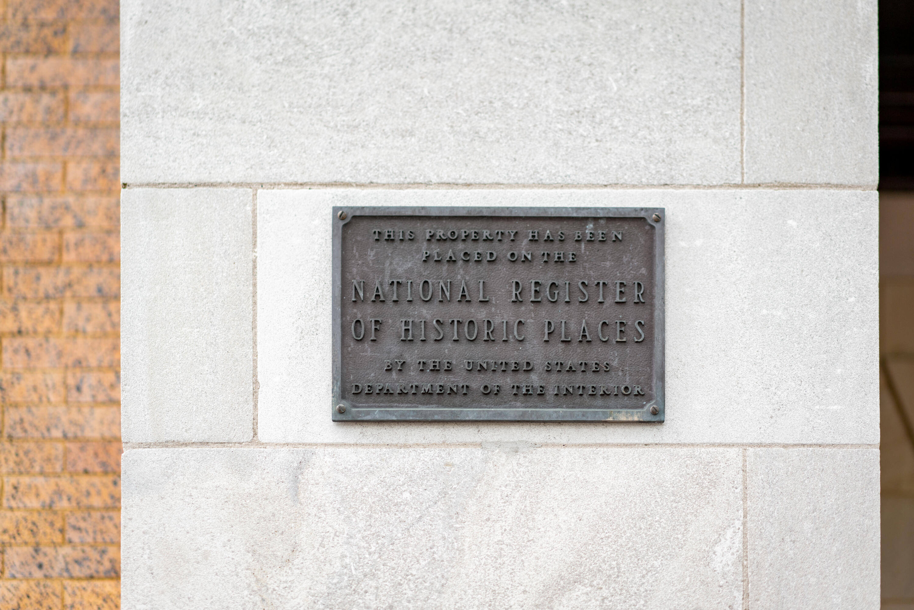 900 Vine Street, 3
